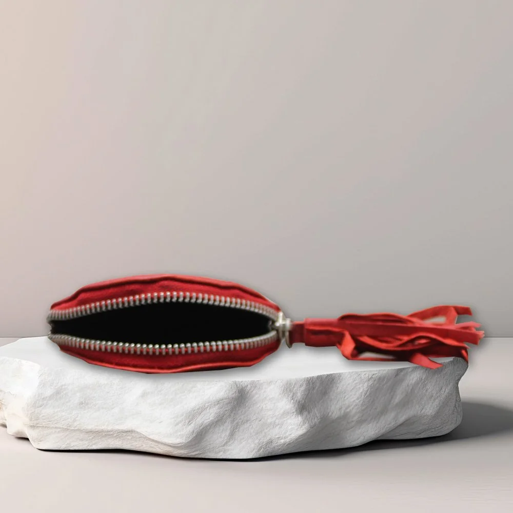 L1150C RED lifestyle.jpg