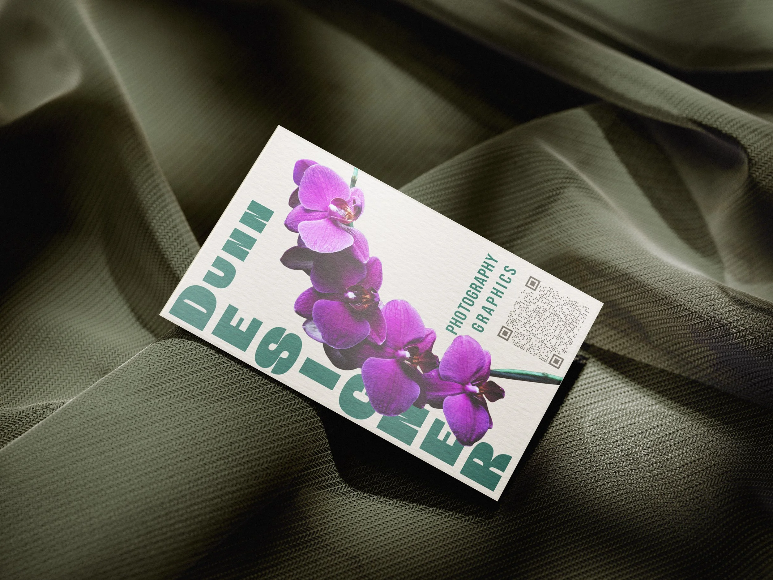 Business_Card_Mockup_1orc h.jpg