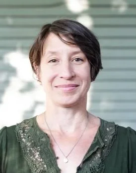 Licensed therapist in Wauwatosa & online in WI specializing in ADHD, Autism, LGBTQ+, kink and poly, ecotherapy, substance use recovery, and relationship therapy.