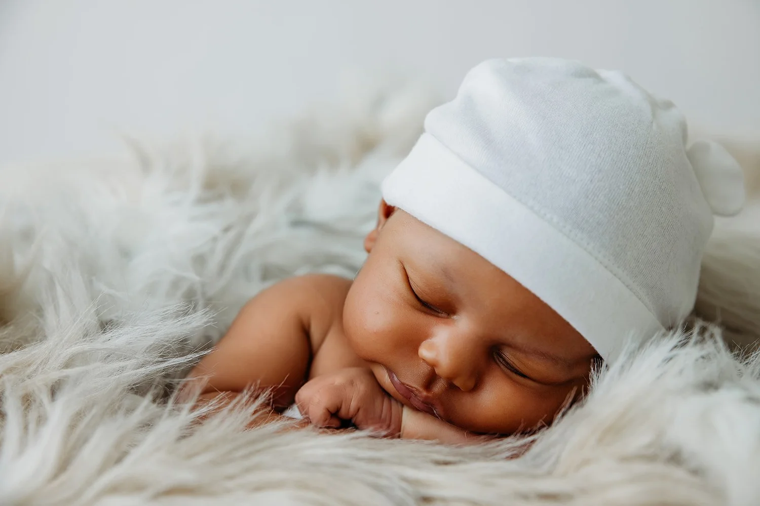 Newborn Photography gallery image 10