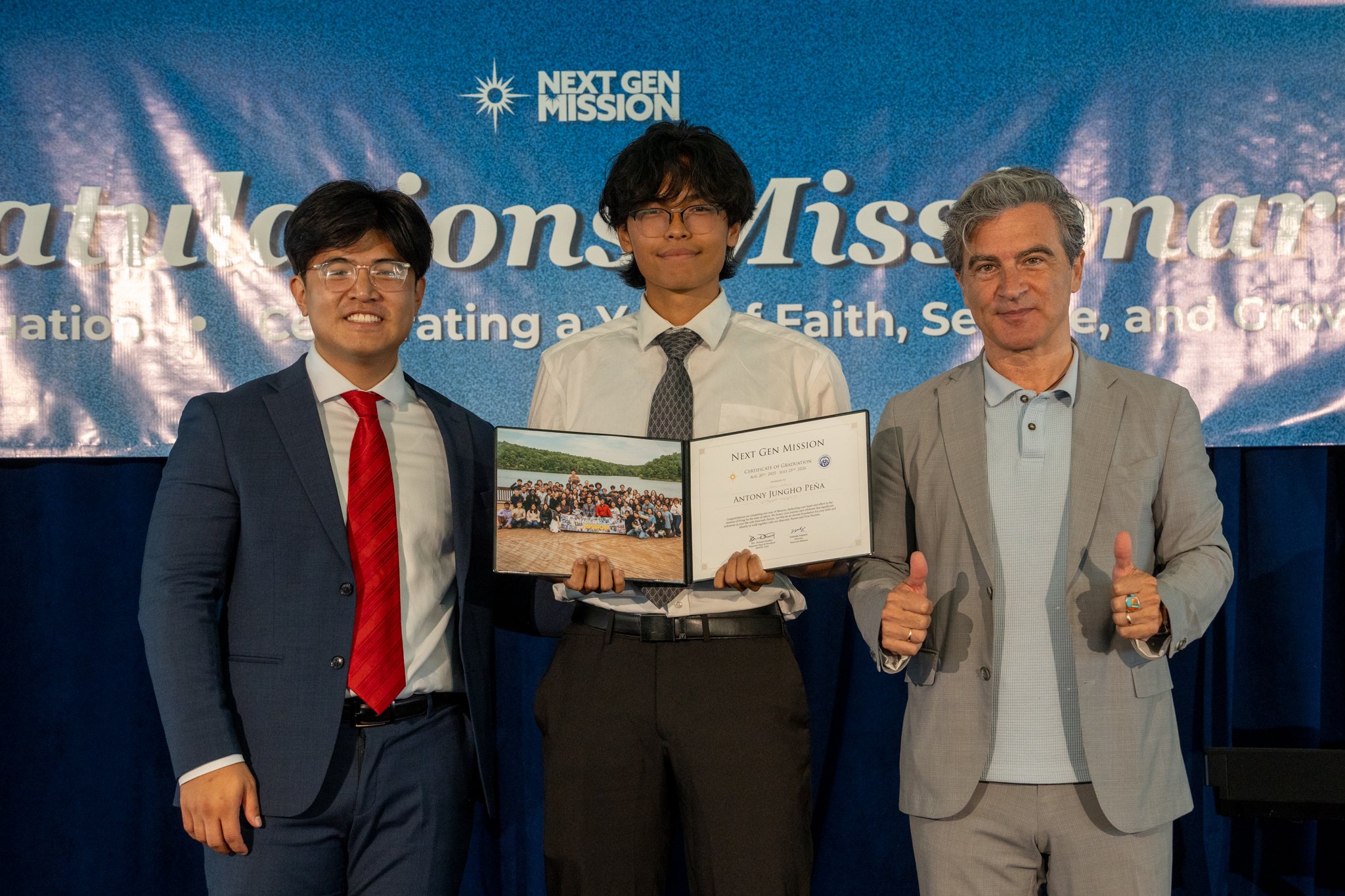 NGMGraduation2026-08106.jpg