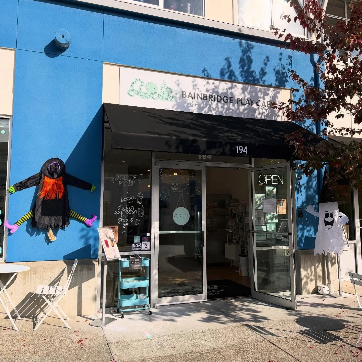 We love spooky season at the cafe! 👻 🎃