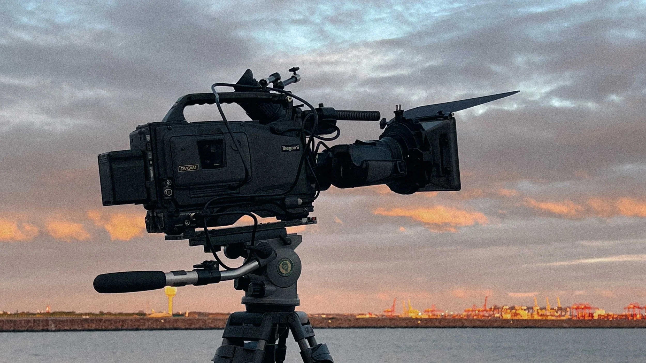 Ikegami DV-Camera Kit Production Still 105.jpg