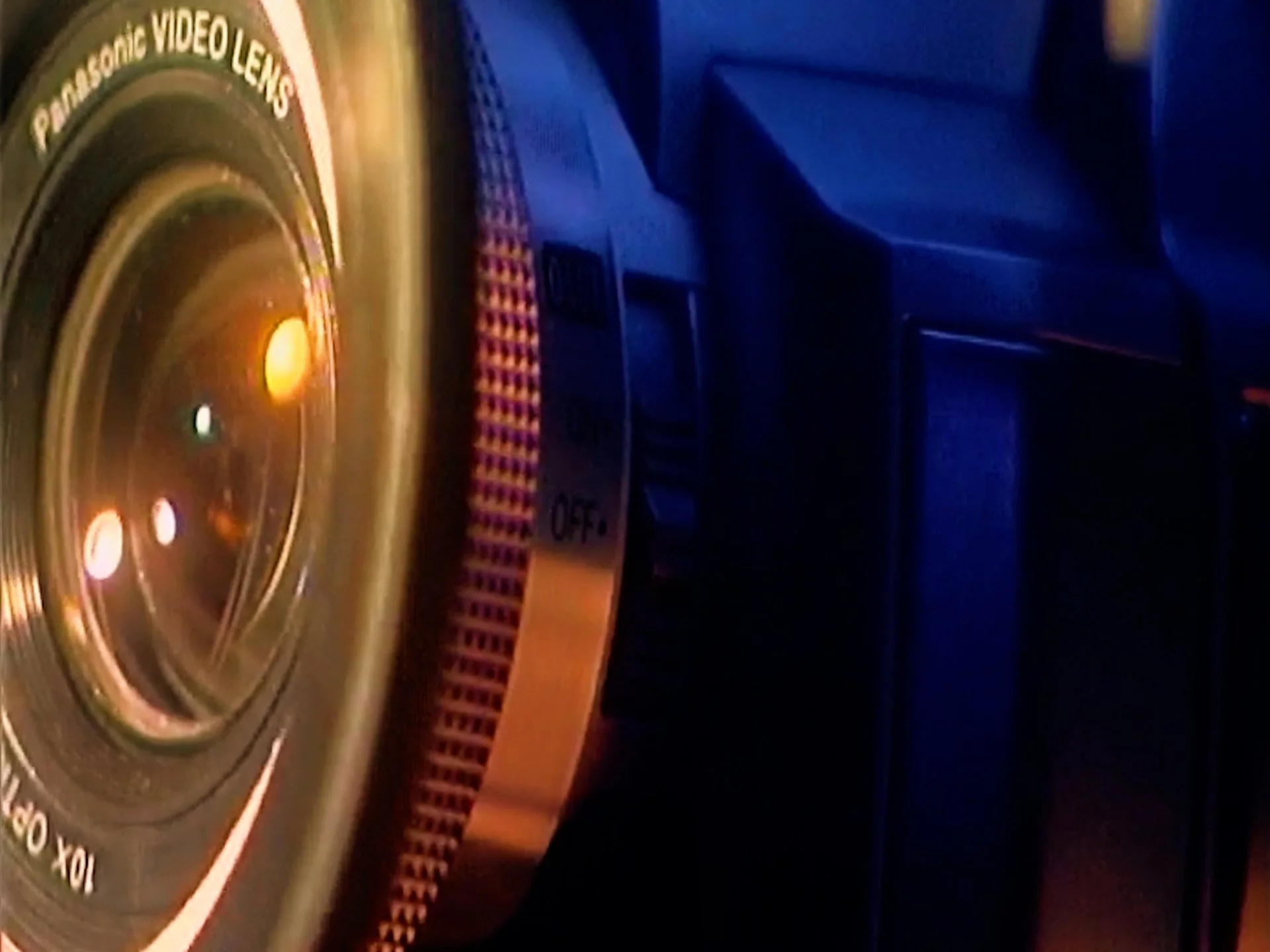 Panasonic NV-DS50 DV-Camera Kit Production Still 02.jpg