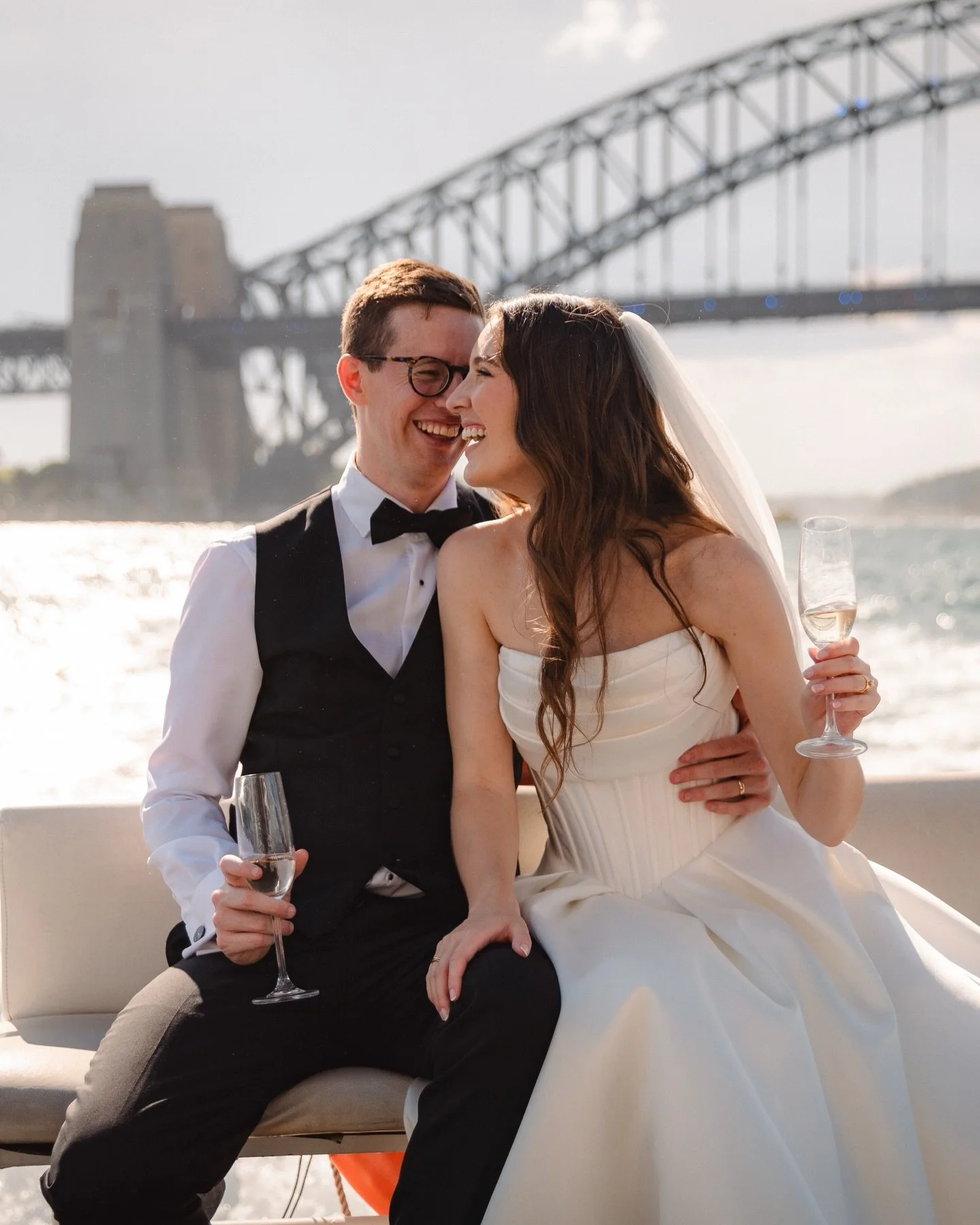 emma &amp; mat&rsquo;s beautiful day captured in photo, video, super 8mm and 35mm film ❤︎ 

highlyyyyy recommend portraits on the harbour 😍 absolute vibe!!