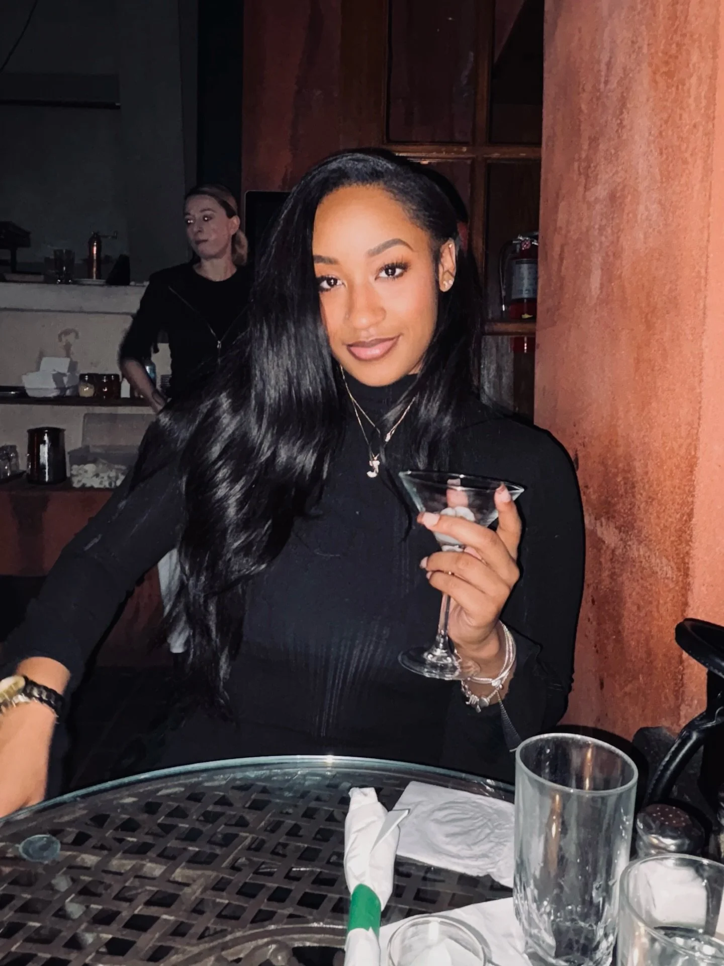 Silky. Soft. Still full.
Keep in mind &mdash; these are CURLY bundles, pressed straight.

✨ smooth without feeling thin
✨ soft to the touch
✨ full from root to end

This is raw hair that keeps its integrity &mdash; no matter how you style it.
For the