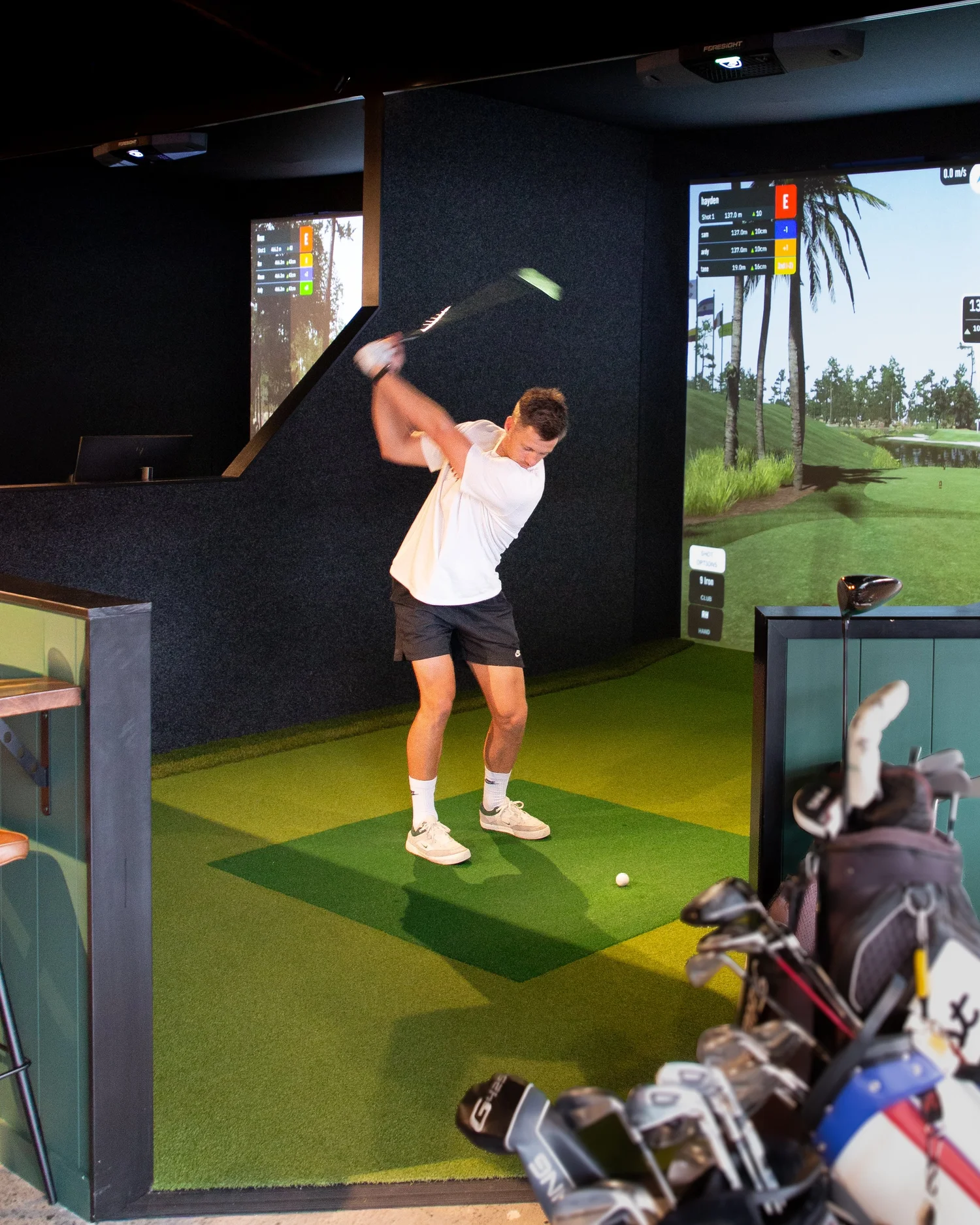 the-19th-golf-simulator-bar-new-plymouth