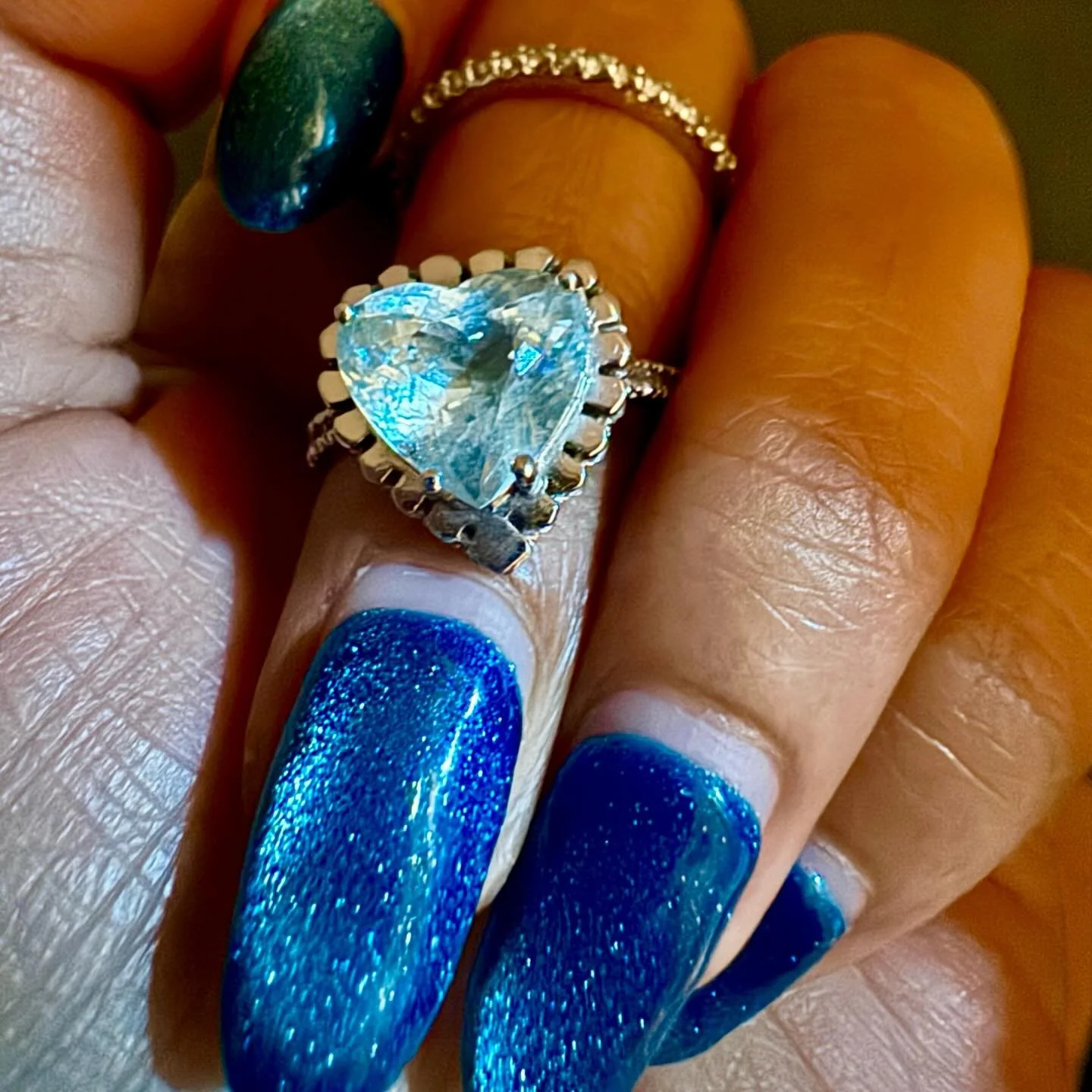 Aquamarine
Calm. Clear. Captivating.
A gentle blue that brings peace to the mind
and a soft brilliance that draws every eye.
March&rsquo;s birthstone.
#aquamarine #seravyn #stackingrings