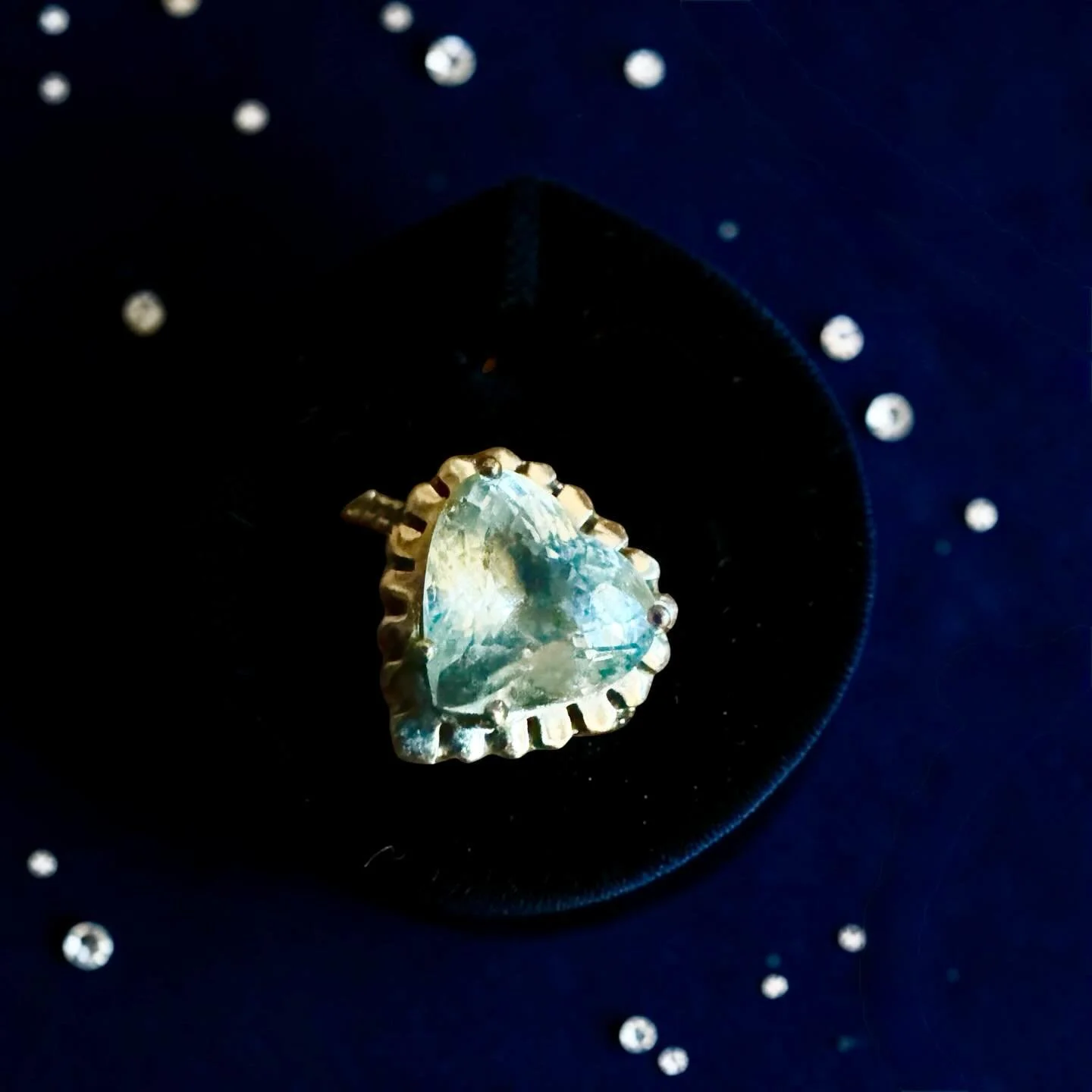 Aquamarine
Calm. Clear. Captivating.
A gentle blue that brings peace to the mind
and a soft brilliance that draws every eye.
March&rsquo;s birthstone.
#aquamarine #seravyn #stackingrings