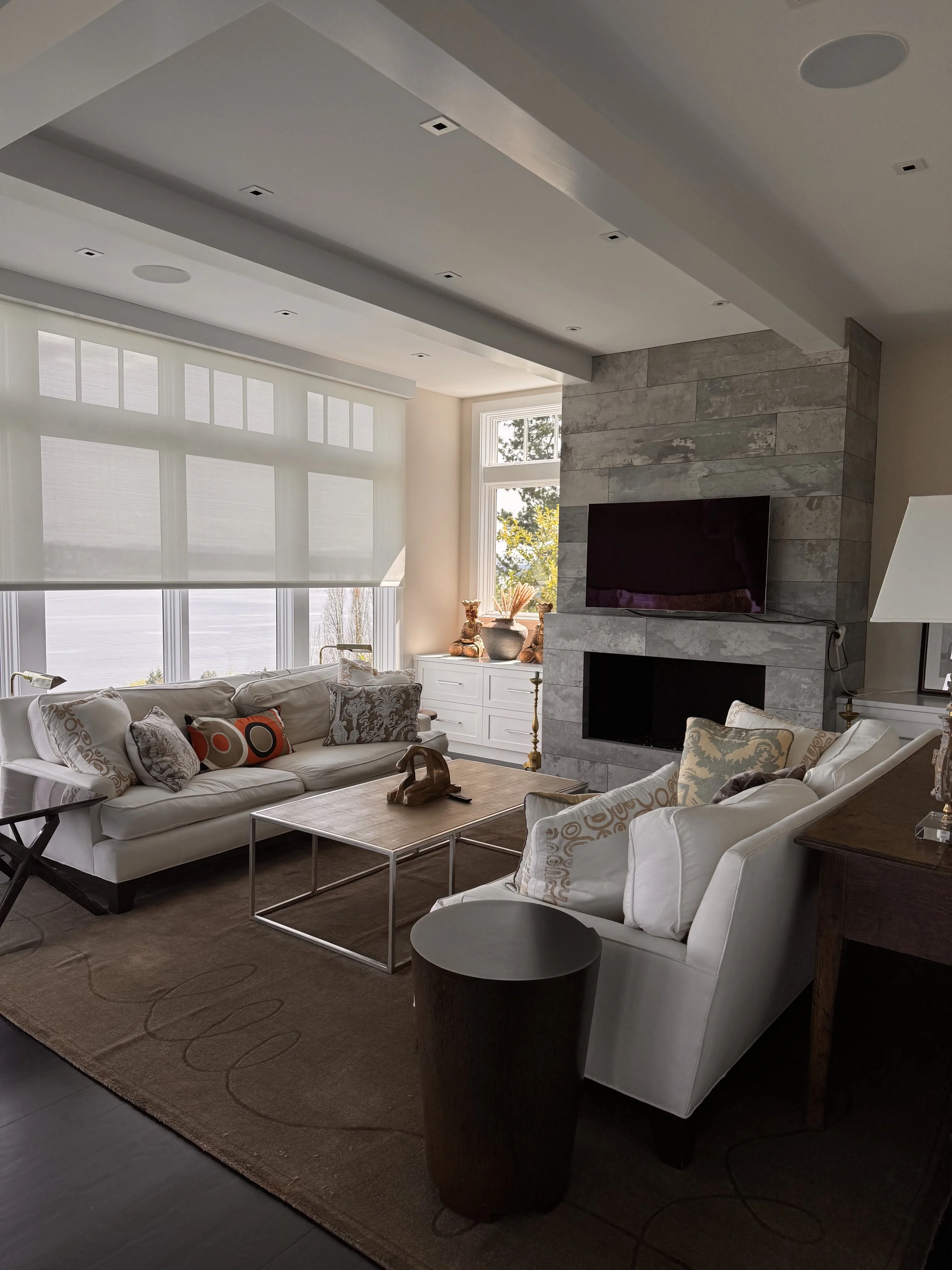 Ryan Mitchel Living room primary.jpg