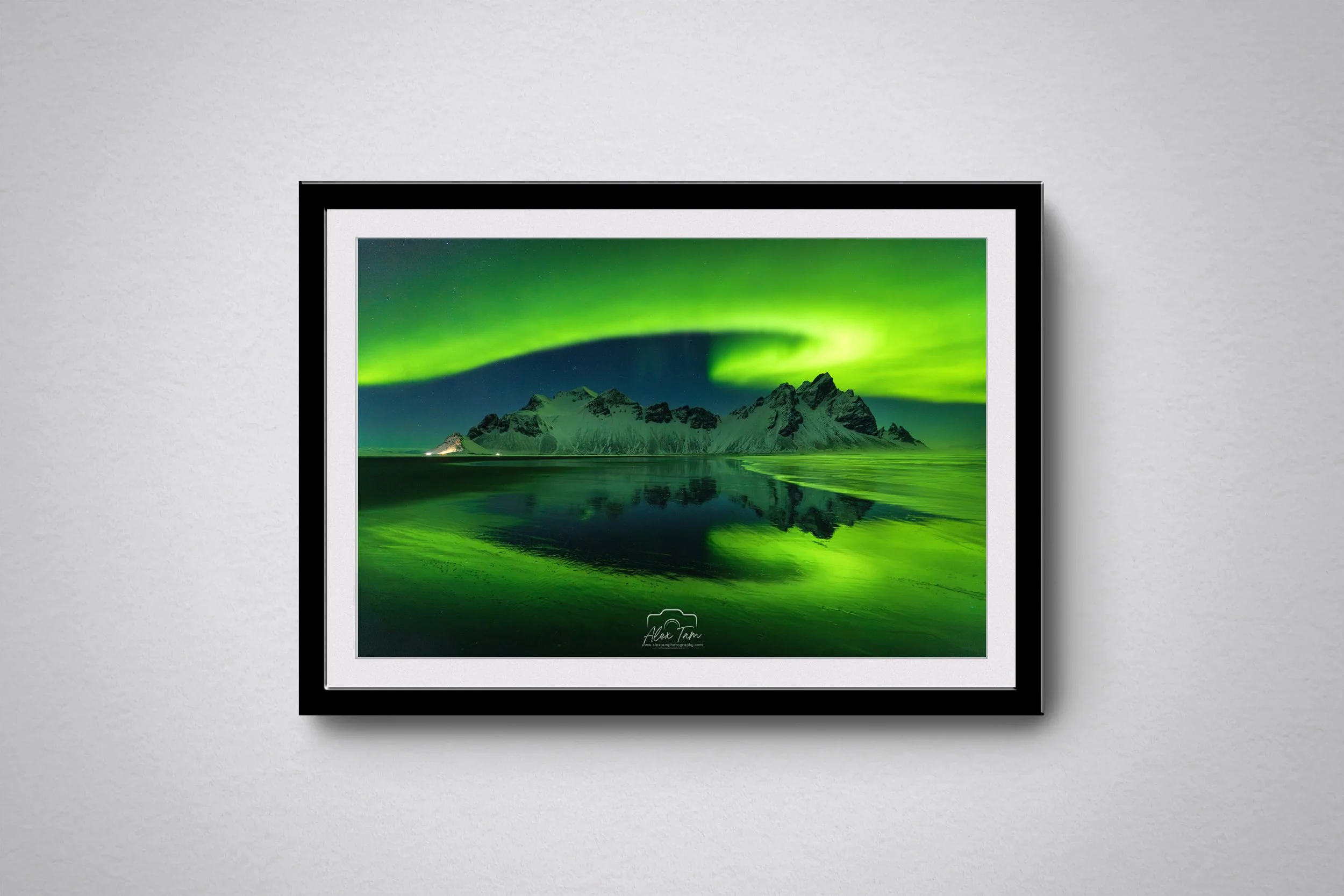 Stokksnes Aurora 3 bck.jpg