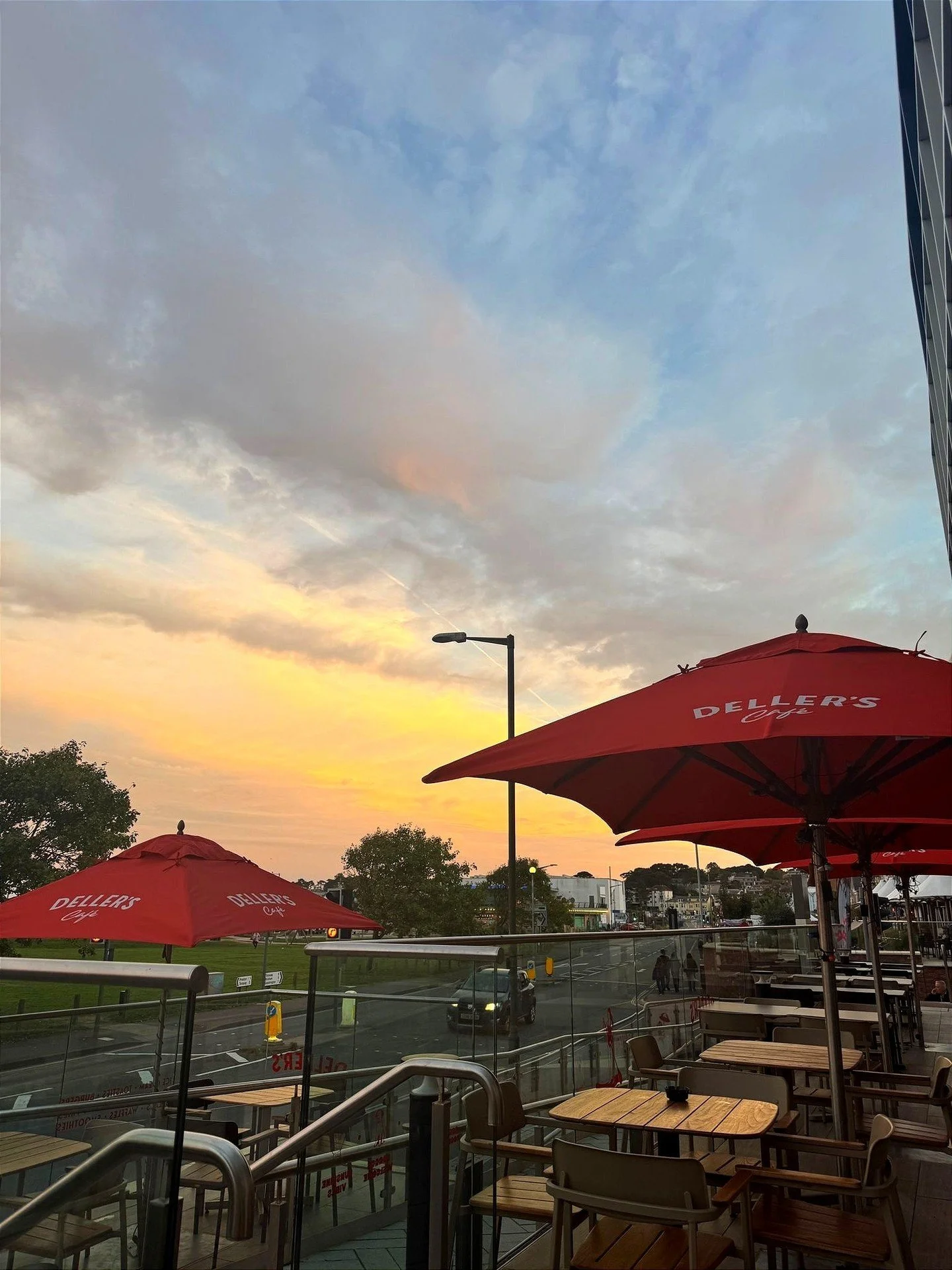 That view never gets old! One of our guests captured this stunning sunset from our doorstep, and we just had to share it π
Why not stop by and catch the next one?