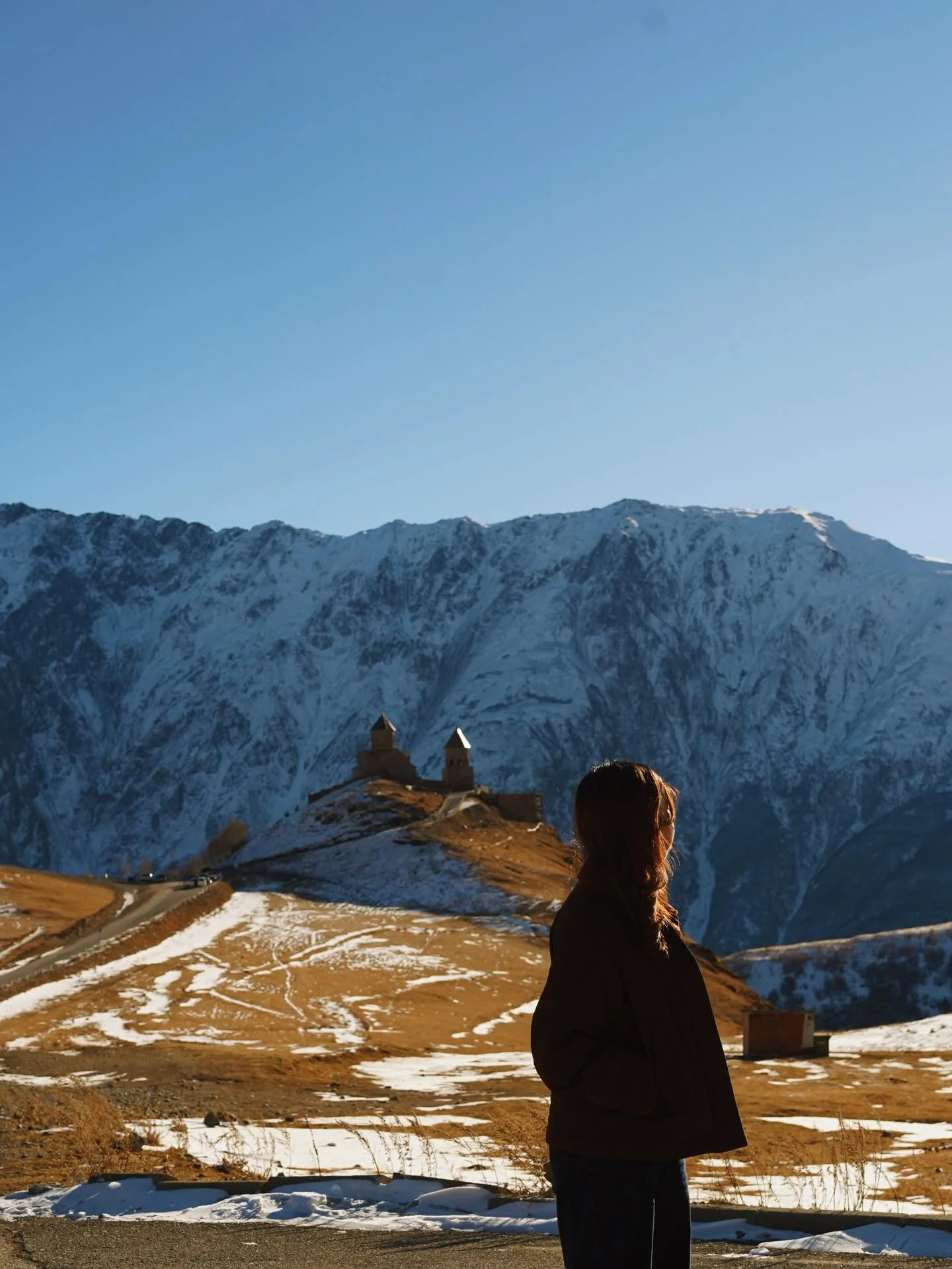 若你問我，
為何飄洋過海都要親身一睹高加索的美麗，
大概這些鏡頭拍下的片刻足以不言自明。

（Gergeti Trinity Church旁的山景讓我想起Paris Texas，
遲一點再透過影片跟大家分享，哈！）