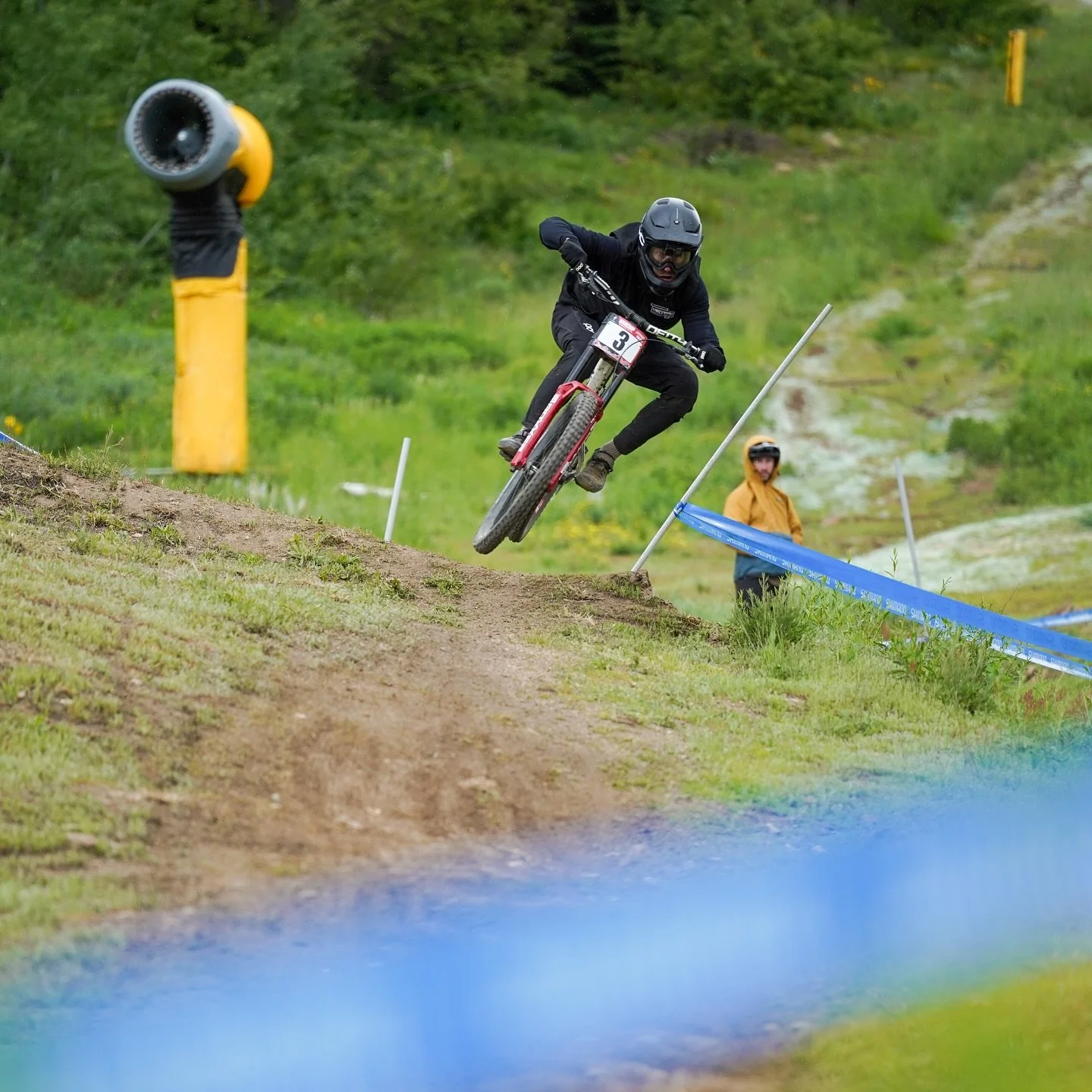 @nw_cup round 3 is in the books! This year the weather gave us almost all the extremes. 80 degree practice day to snow the next day and then rain off and on all race day. Great work by all the racers! @tamarackresort