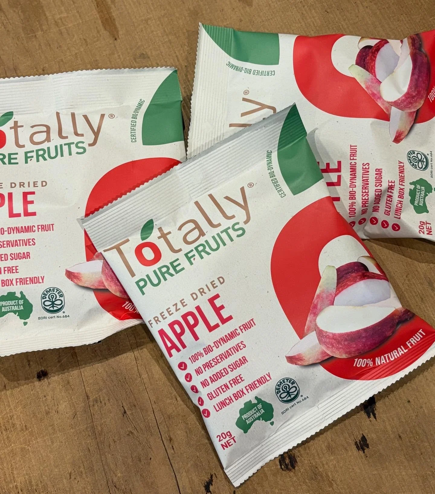 Did you know that each bag of our freeze-dried apples contains the goodness of 1-2 whole apples? 🍎 A light, crunchy and naturally nutritious snack full of flavour and essential nutrients. 

P.S. We grow the apples ourselves, meaning they go straight
