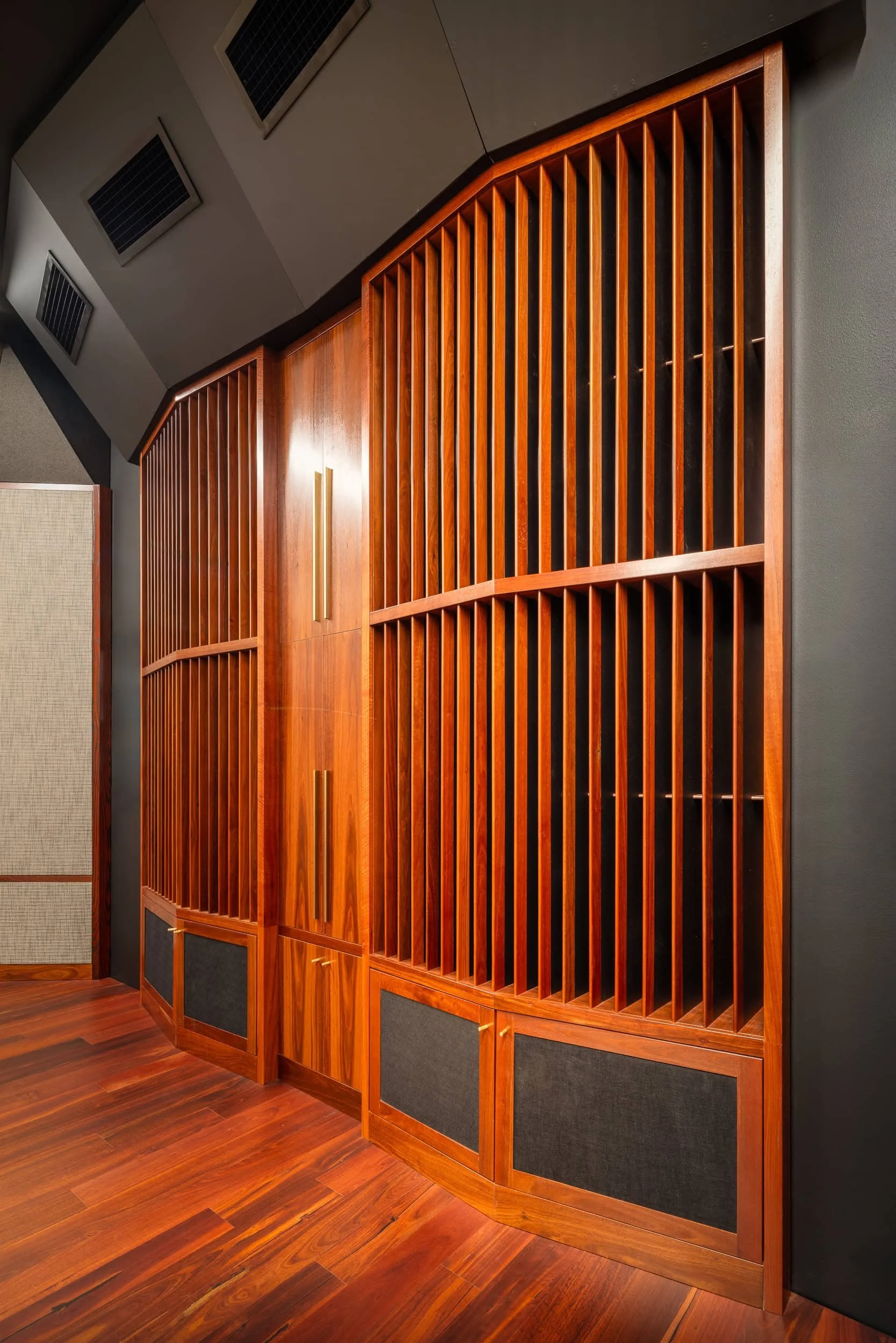 Kyron-Audio Phoenix-12.jpg