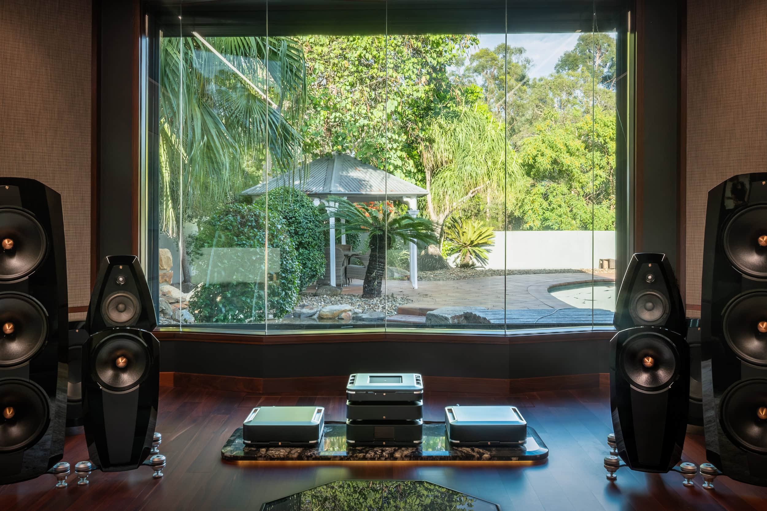 Kyron-Audio Phoenix-6.jpg