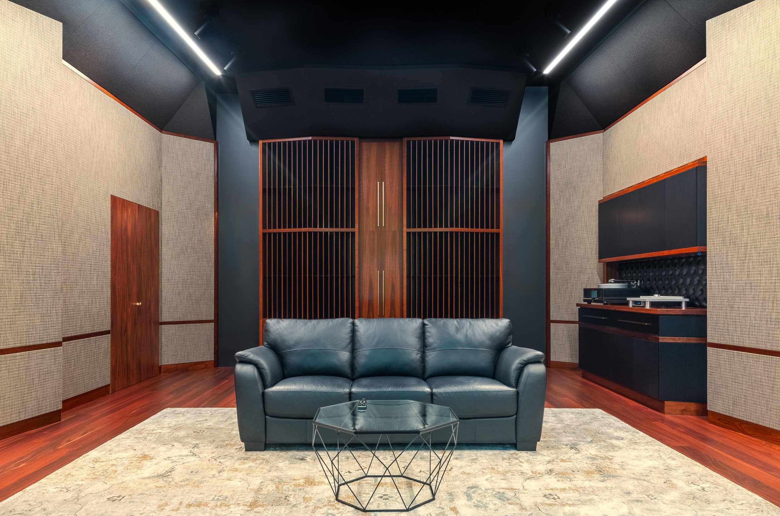 Kyron-Audio Phoenix-14.jpg