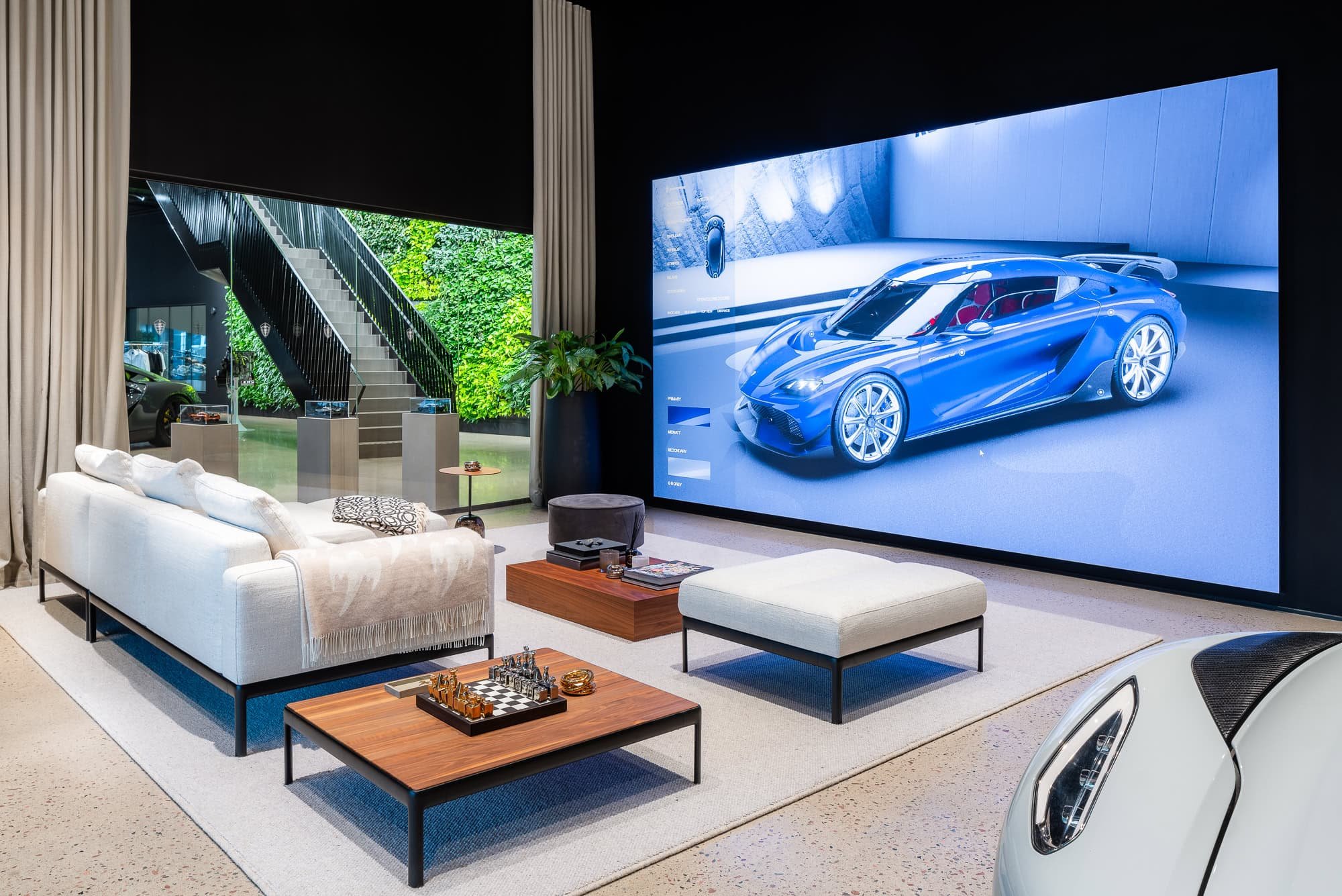 Koenigsegg client suite, Sweden