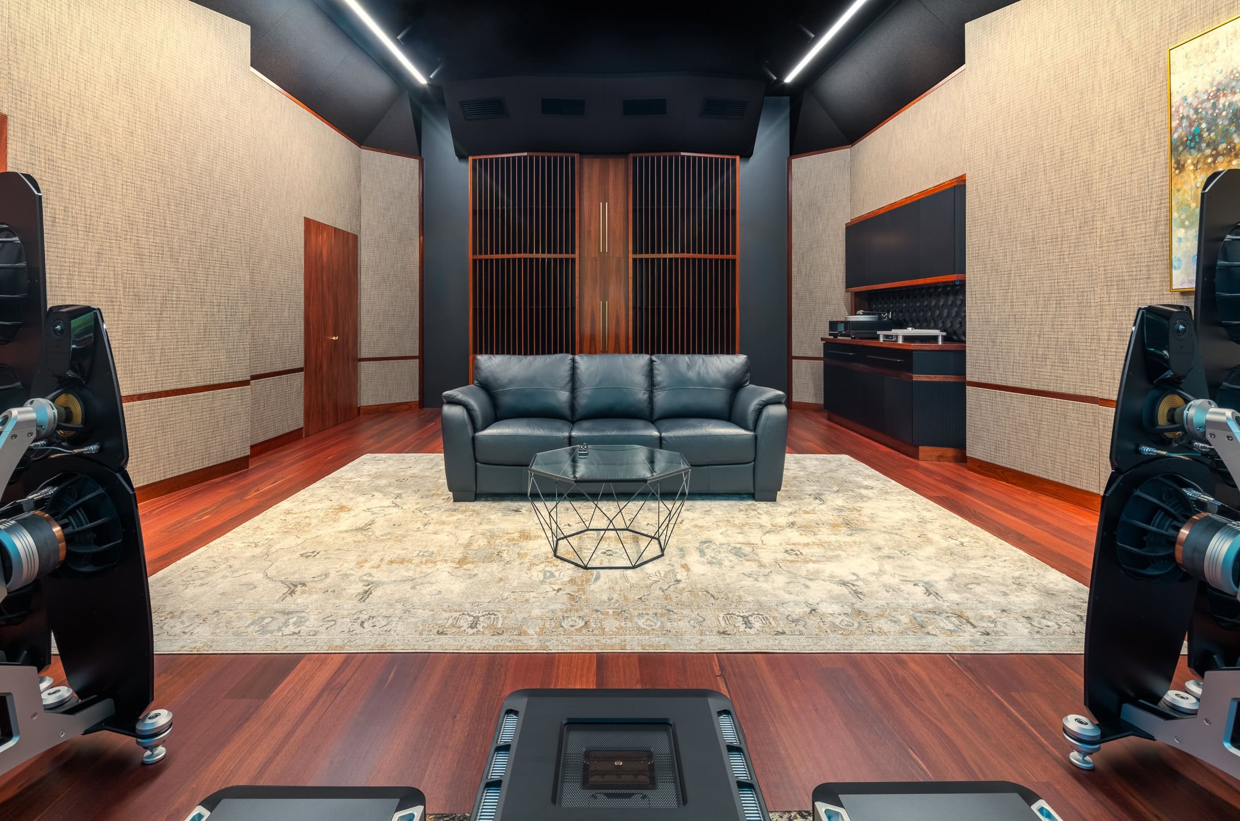 Kyron-Audio Phoenix-13.jpg