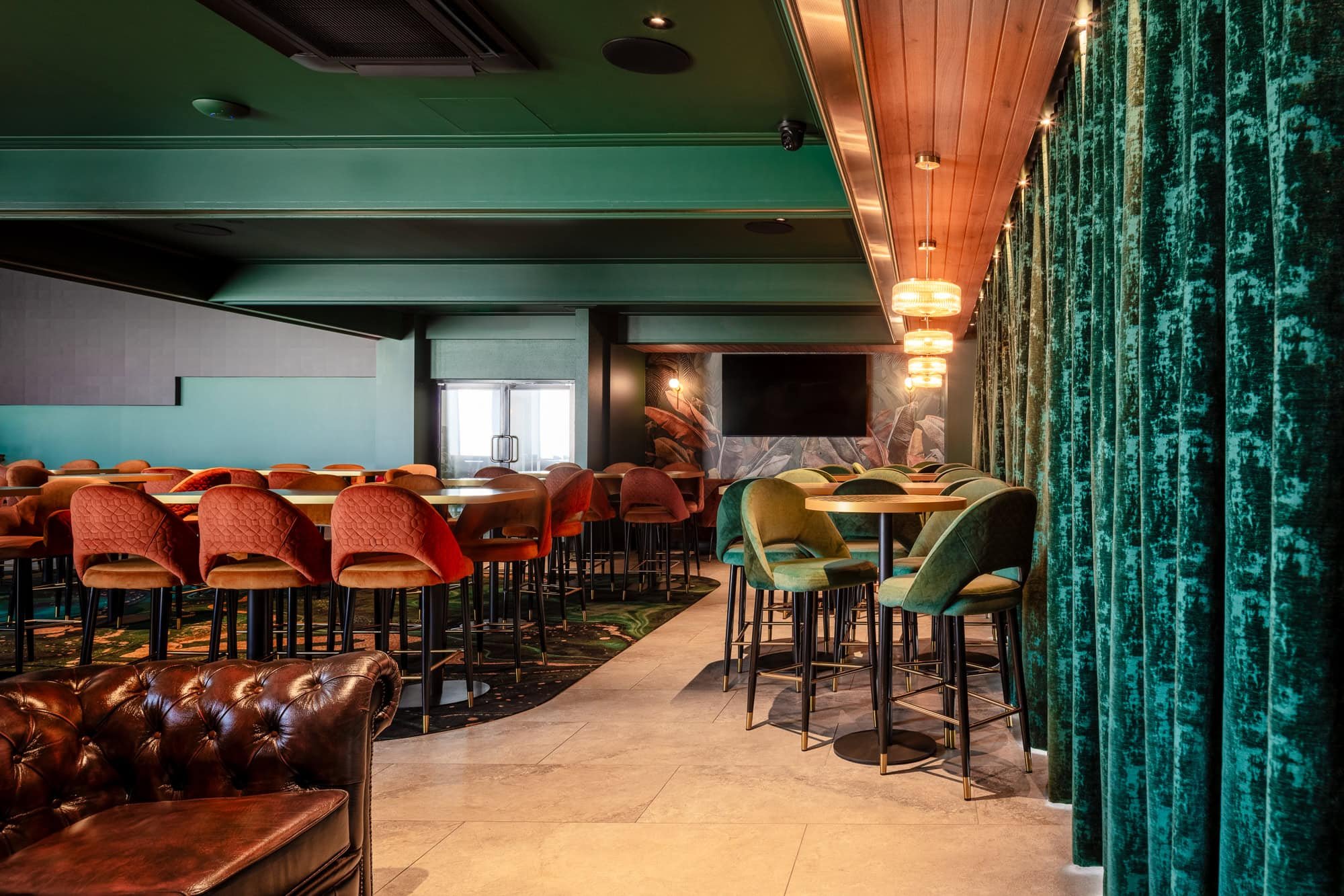 Queens Hotel renovation, Gladstone