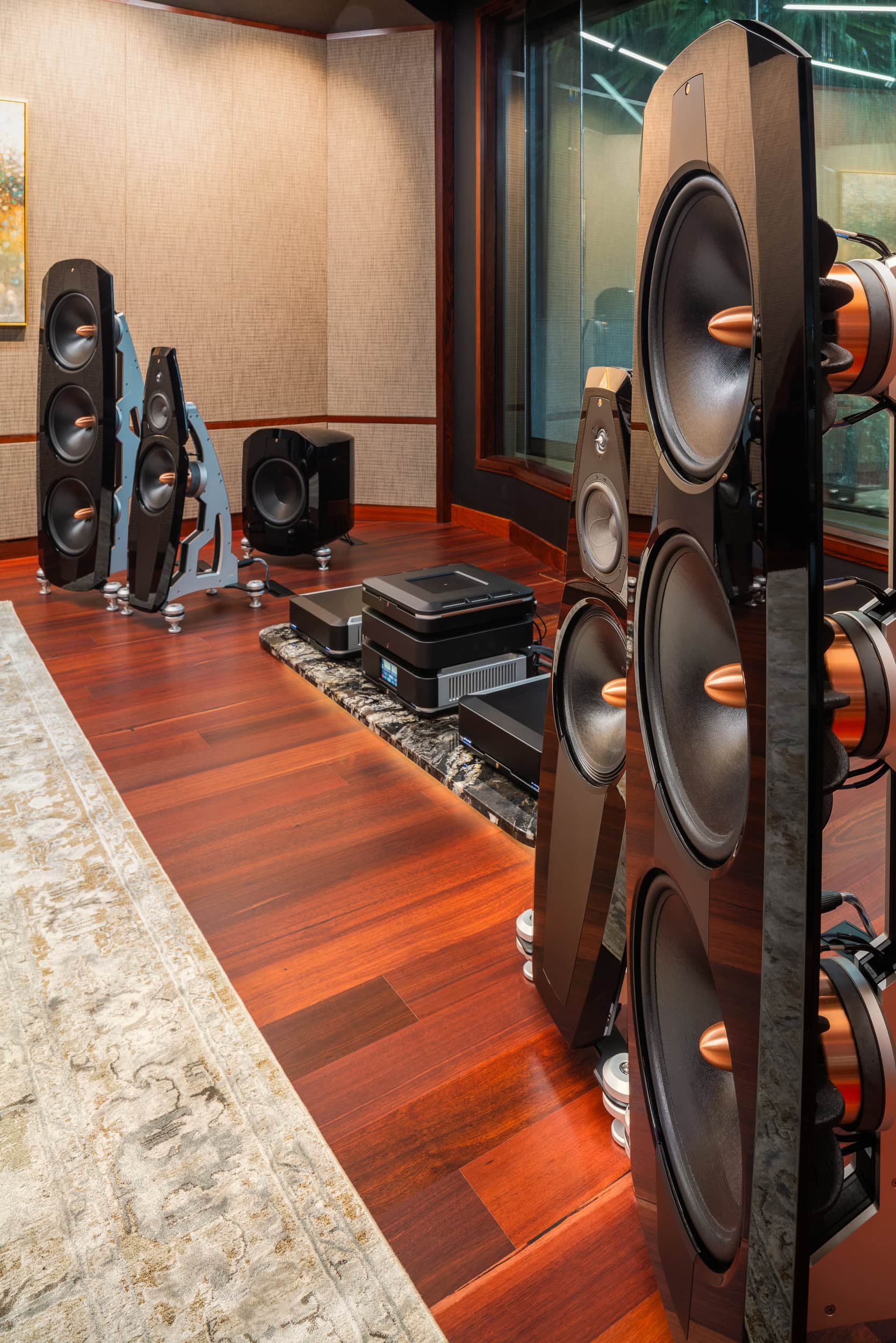 Kyron-Audio Phoenix-3.jpg