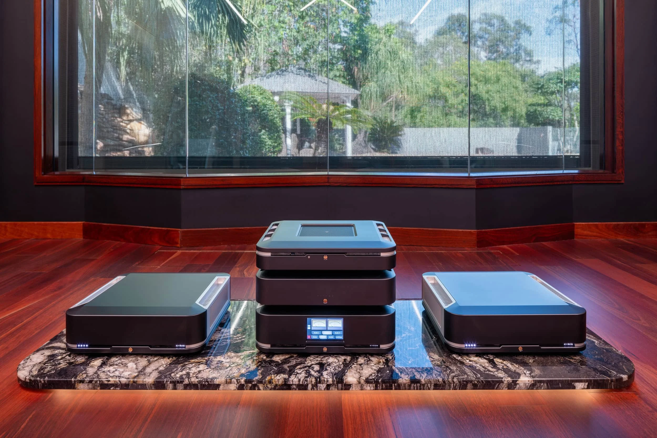 Kyron-Audio Phoenix-17.jpg