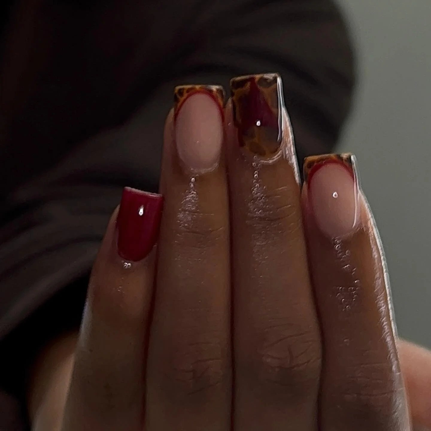 Book your overlays IMMEDIATELYYY