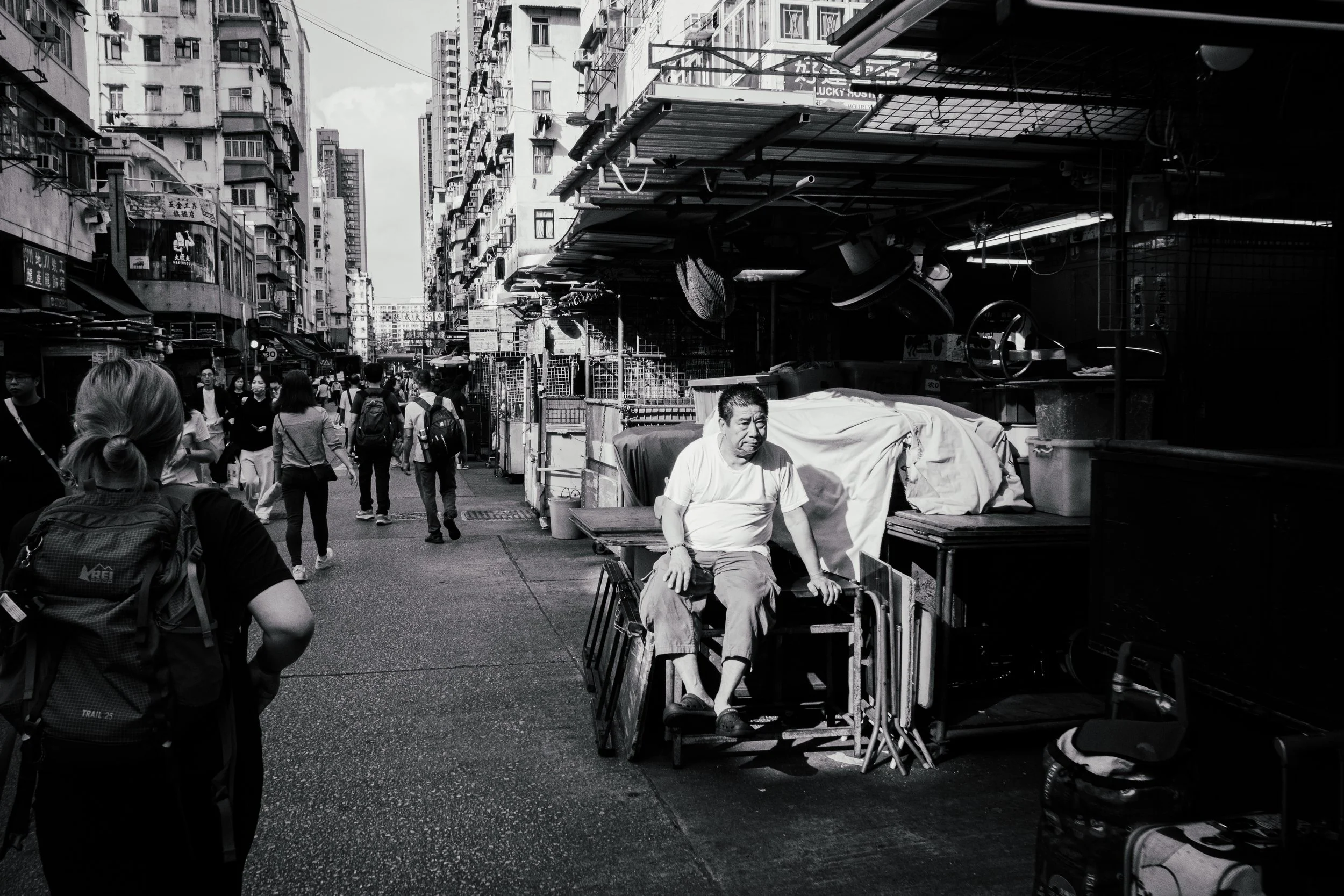ShamSuiPo_Man Sitting_Vendor.jpg