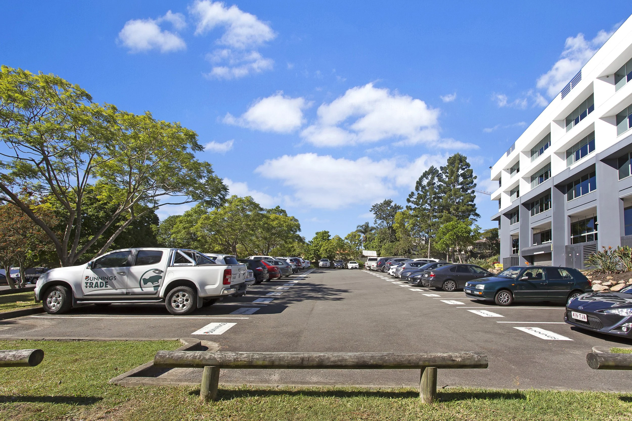 017_Open2view_ID414745-96_mt_gravatt_cap.jpg