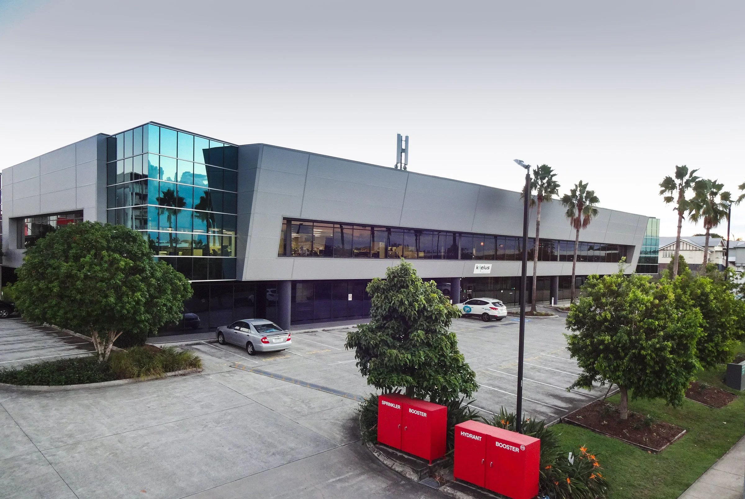 Corp Drv Dusk_08_pre.jpg