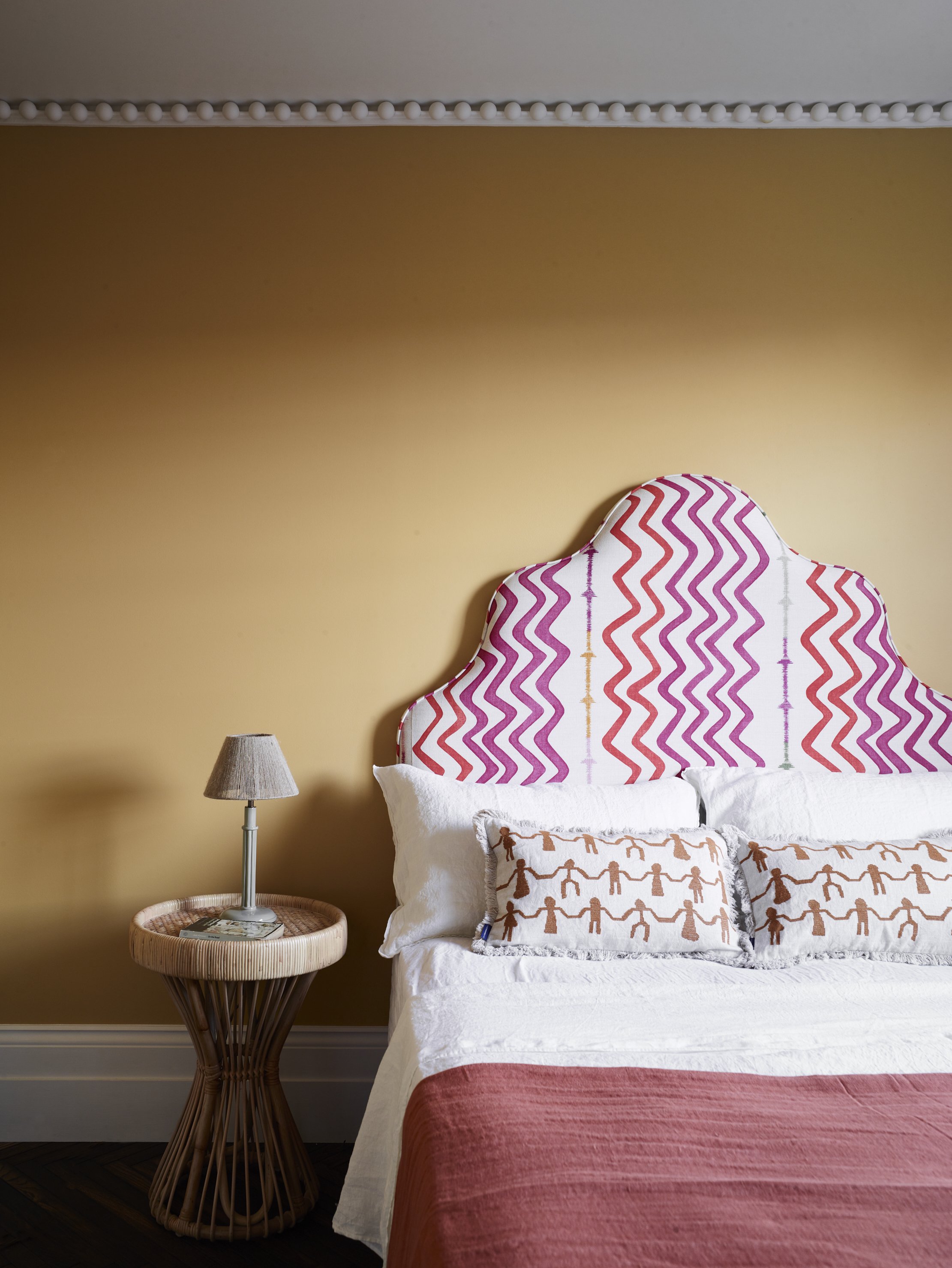 LOW_YELLOW_BEDROOM__ 1.jpg