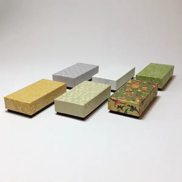 Gift box wrapping 2.webp