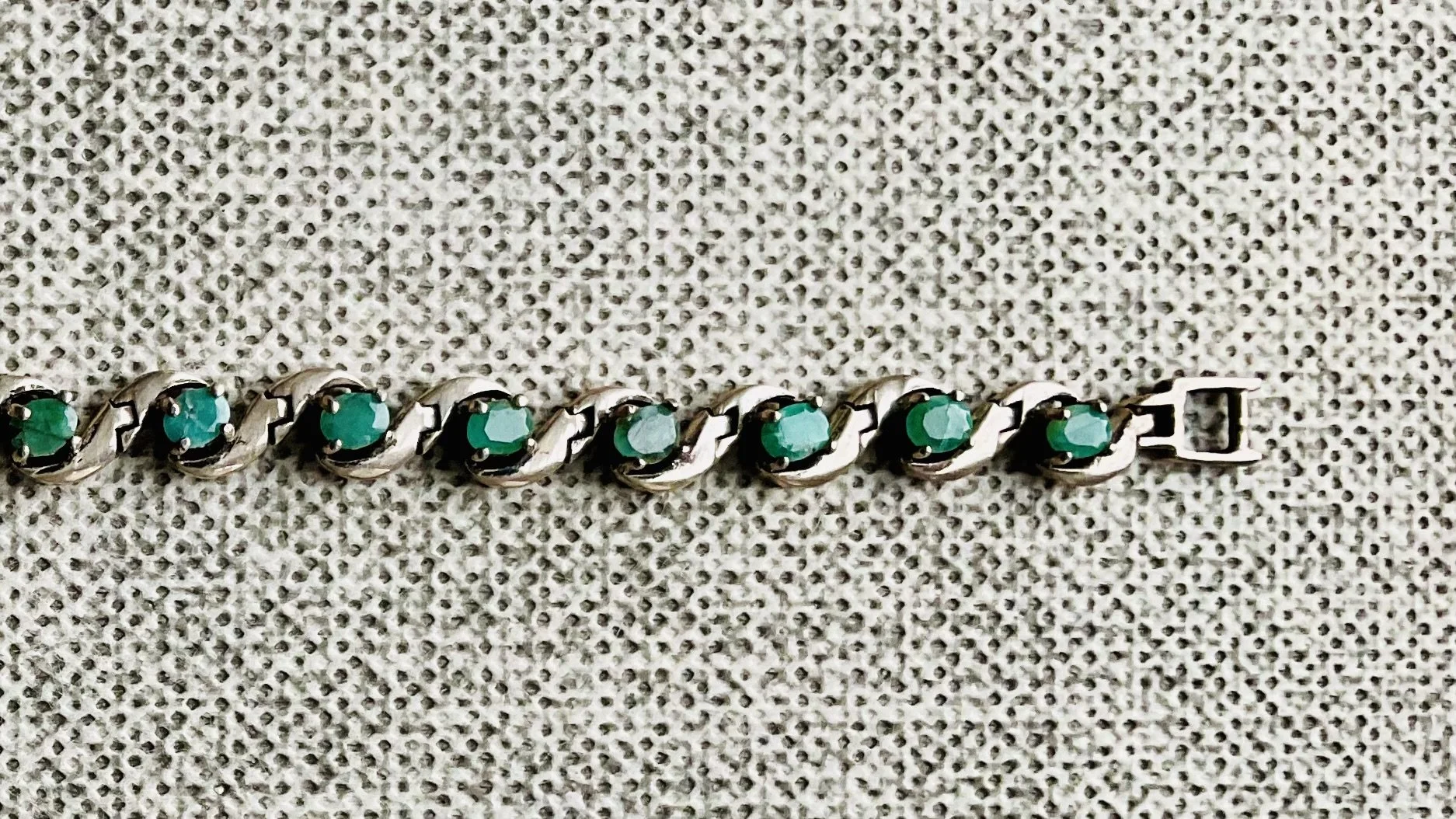 Vintage Green 1.jpeg