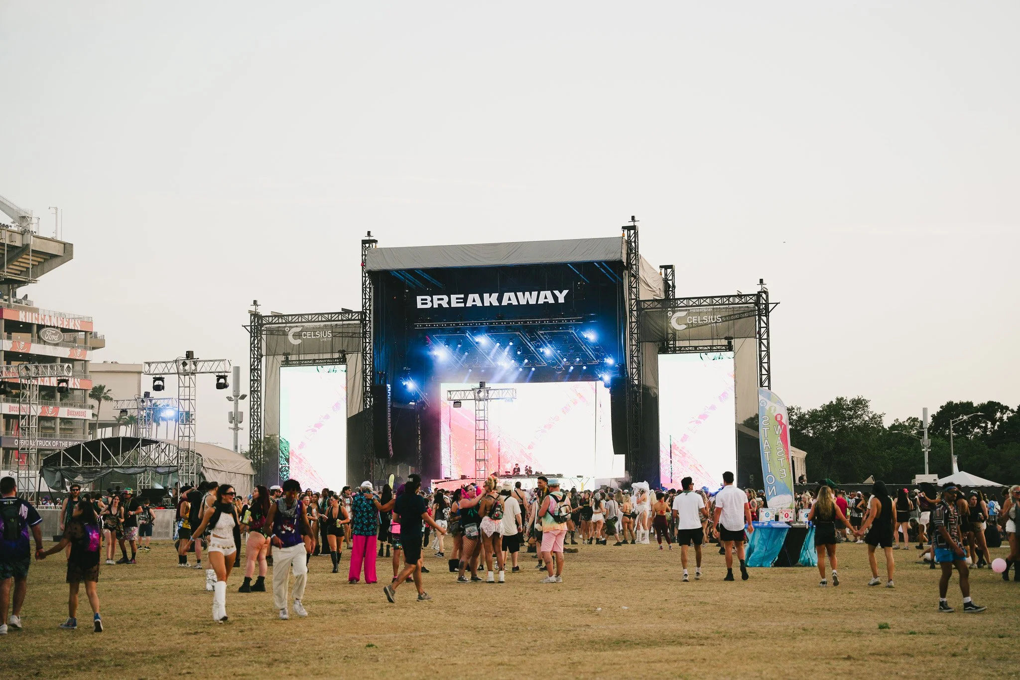 All Hype, No Heart: Inside Breakaway Tampa’s Dollar Store Influencer Event