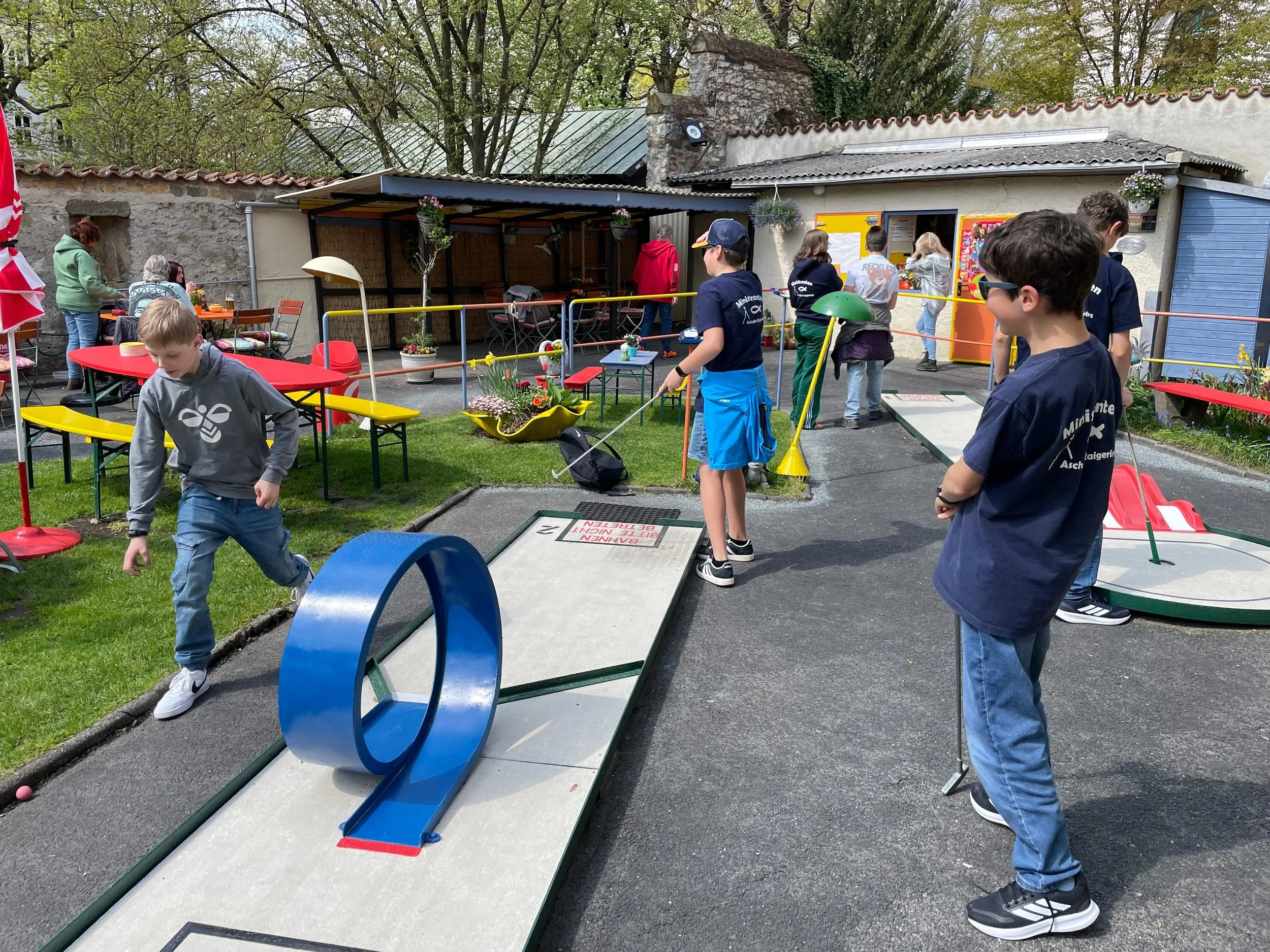 2026-04-18_Minigolf_Minis (3).jpg