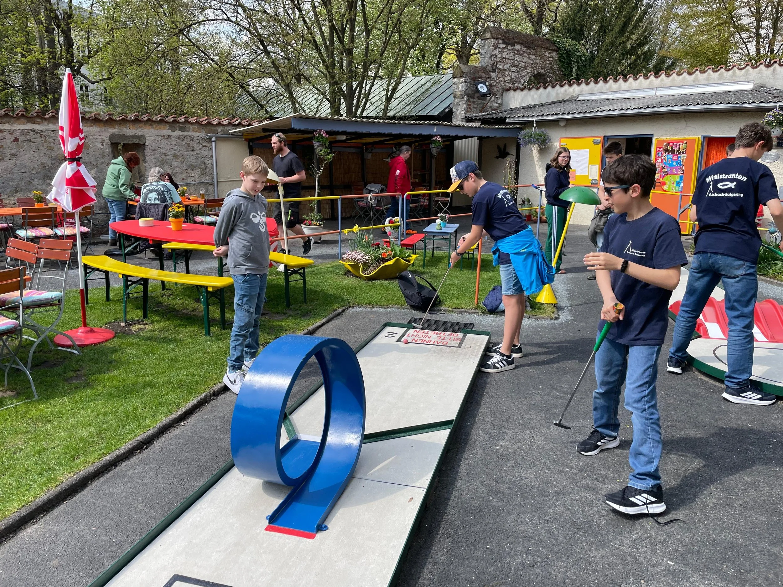 2026-04-18_Minigolf_Minis (1).jpg