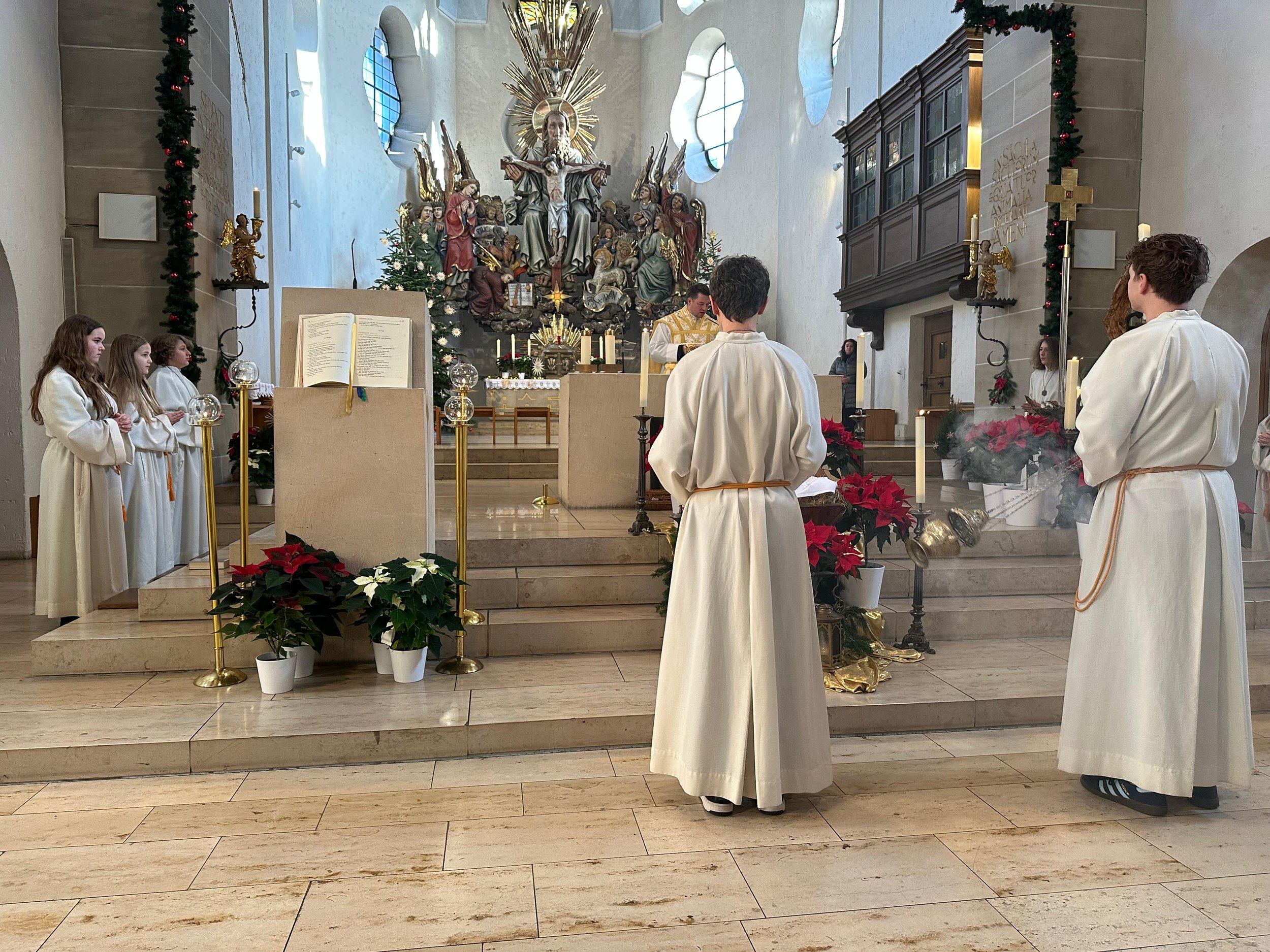 Festgottesdienst 1. Weihnachtsfeiertag Dreifaltigkeit (7).jpg