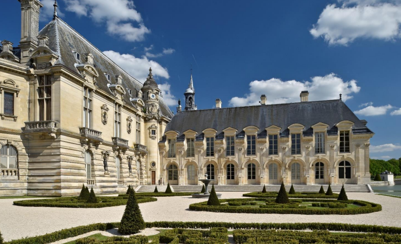 Château de Chantilly wedding venue in France