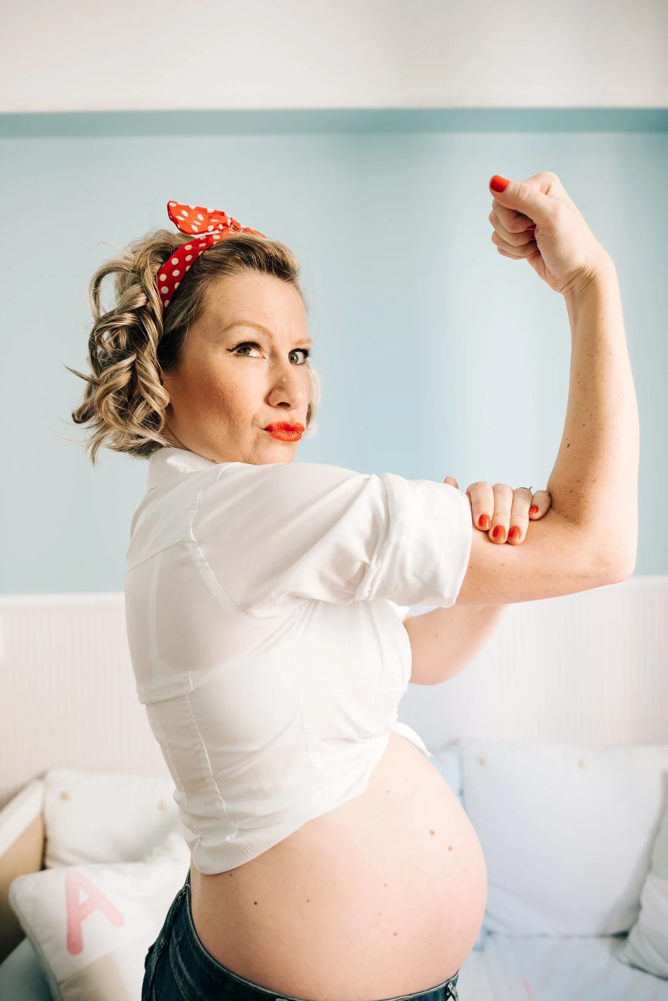 pin-up-maternity-photoshoot-richmond-hill-savannah-ga