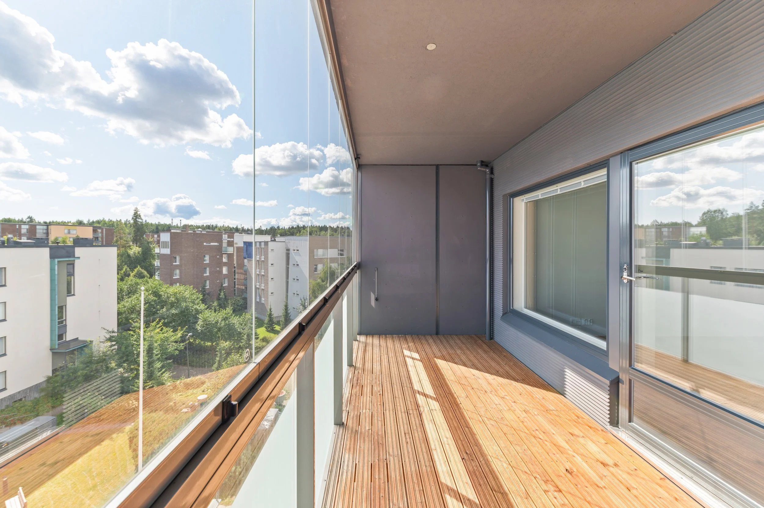 Suurpellon puistokatu 6 B 42-parveke11.jpg