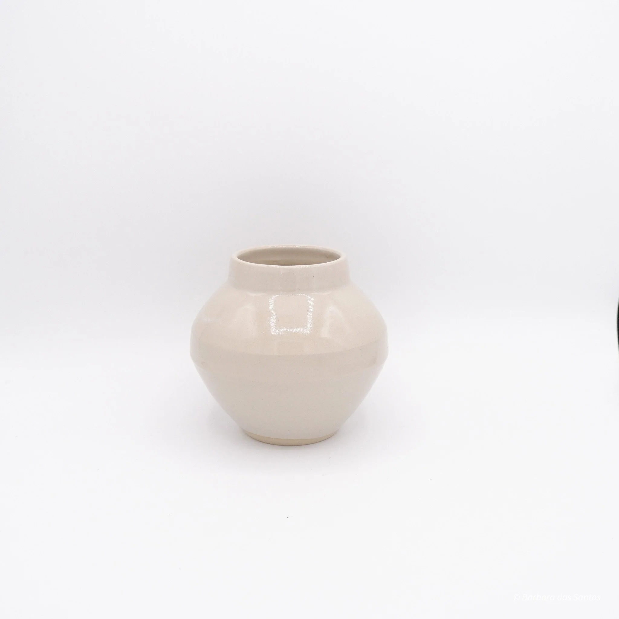 Vínculo Prisma – Handmade White Stoneware Vase