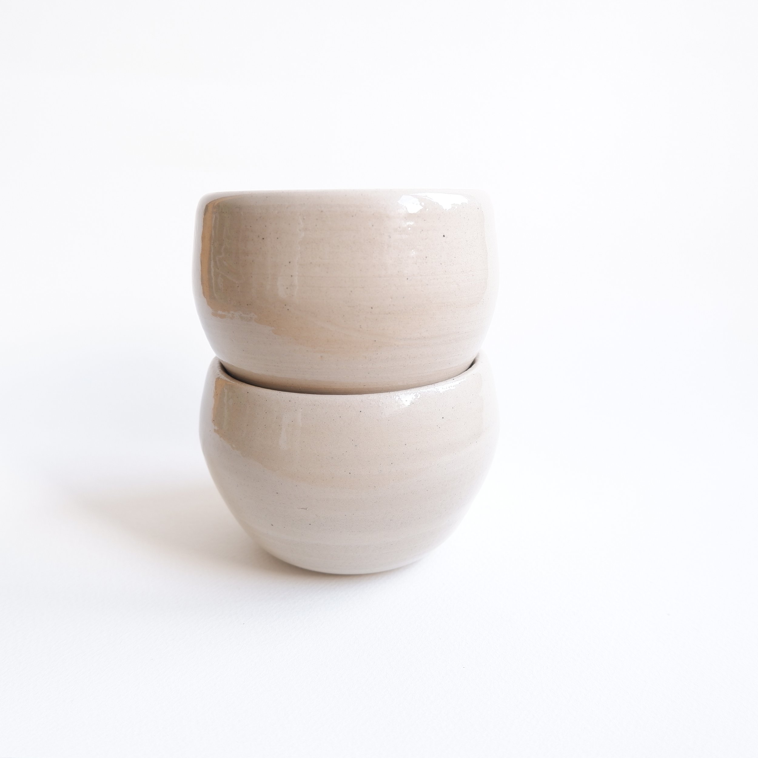 Vínculo Branco –  Handmade White Stoneware Vase