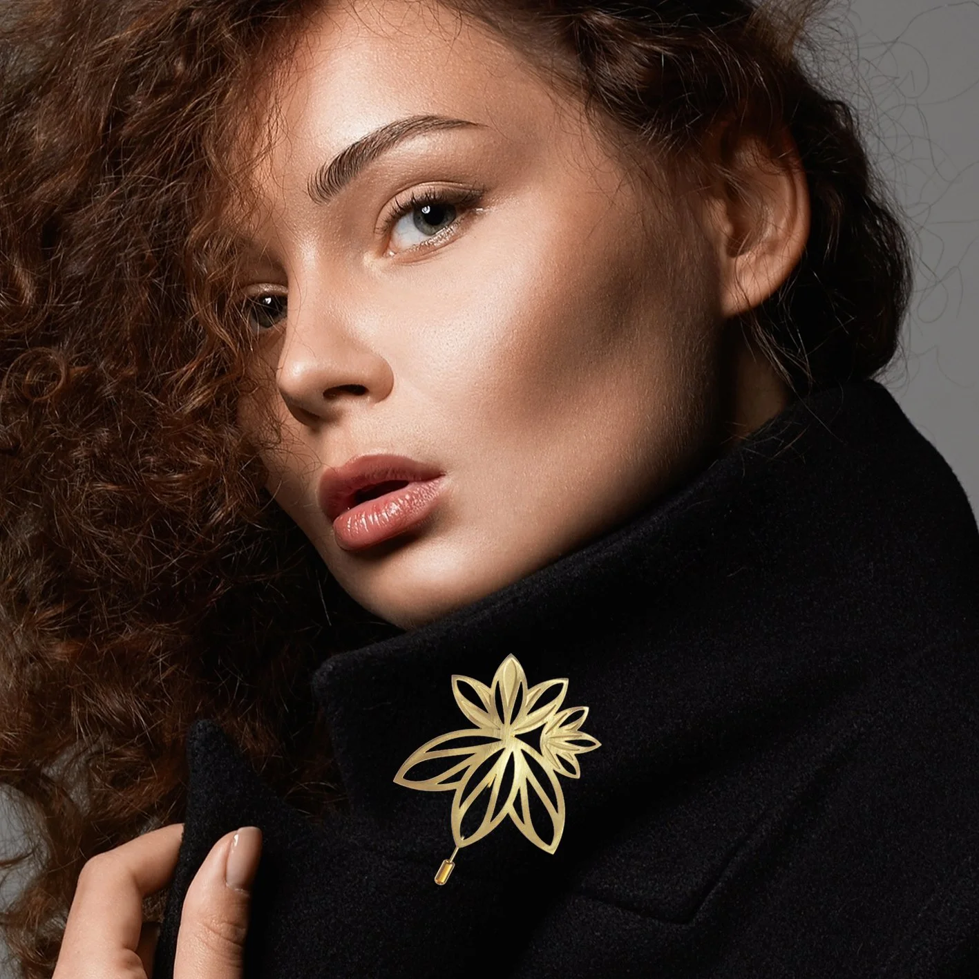 026-01-07-broche lotus goud-vierkant.jpg