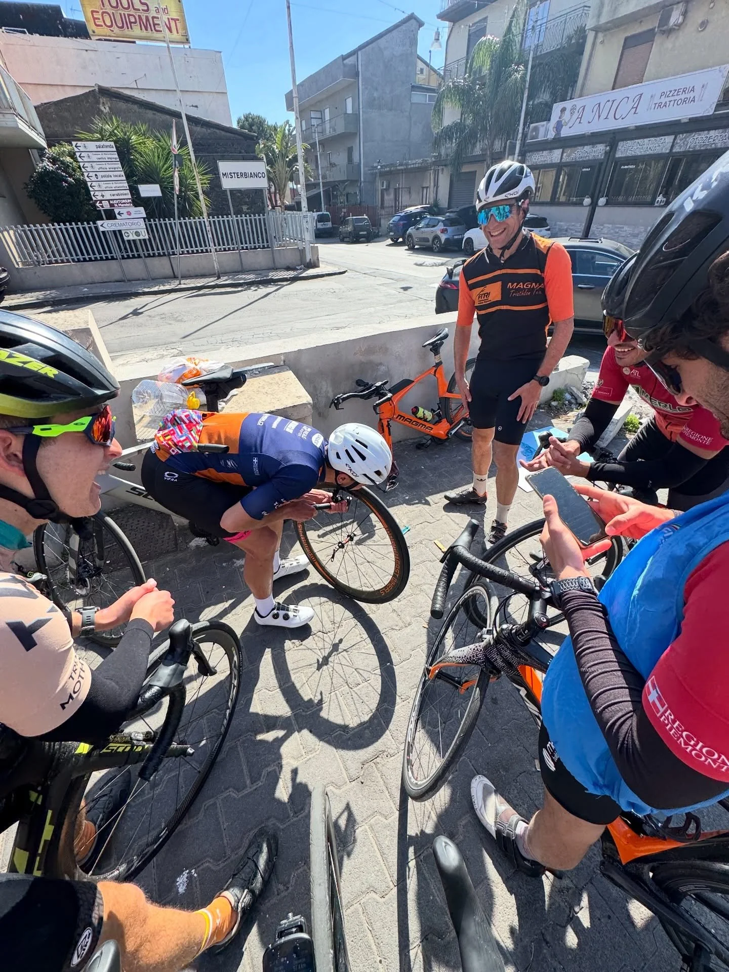 Un altro mese &egrave; volato 🌊

Ora mi trovo in Sicilia, in ritiro con il team @magma_team_triathlon 
L&rsquo;ambiente &egrave; bellissimo, le persone ancora di pi&ugrave;, allenarsi qui &egrave; davvero tanta roba💪🏻 
La stagione delle gare si av