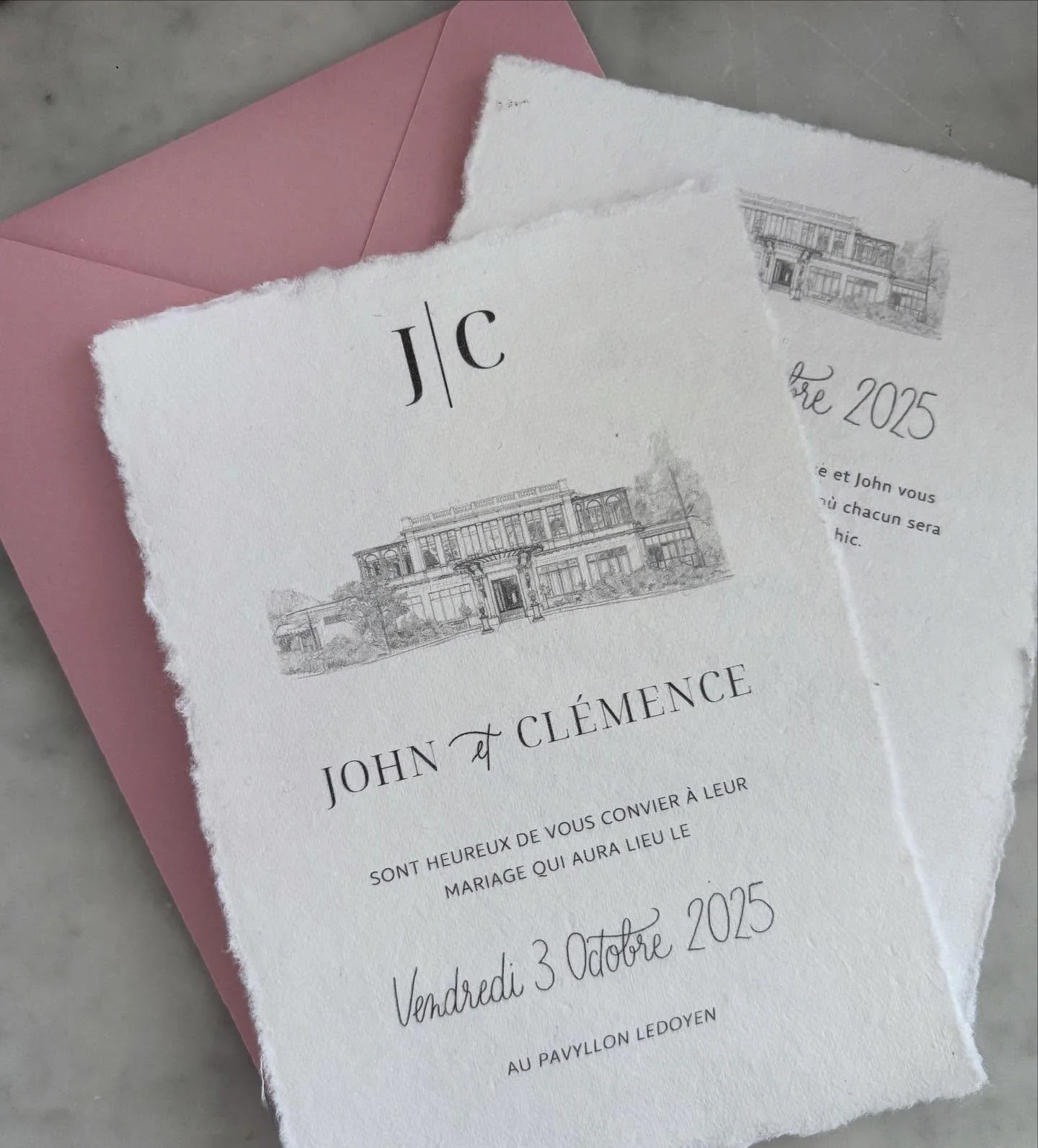 Le faire-part de J&amp;C. 

#calligraphie #calligraphieanglaise #copperplatecalligraphy #copperplatepractice  #calligraphylettering #wedding #weddinginvitations #mariage #fairepart #personnalisation #personnalisee #surmesure #papeteriesurmesure #pape