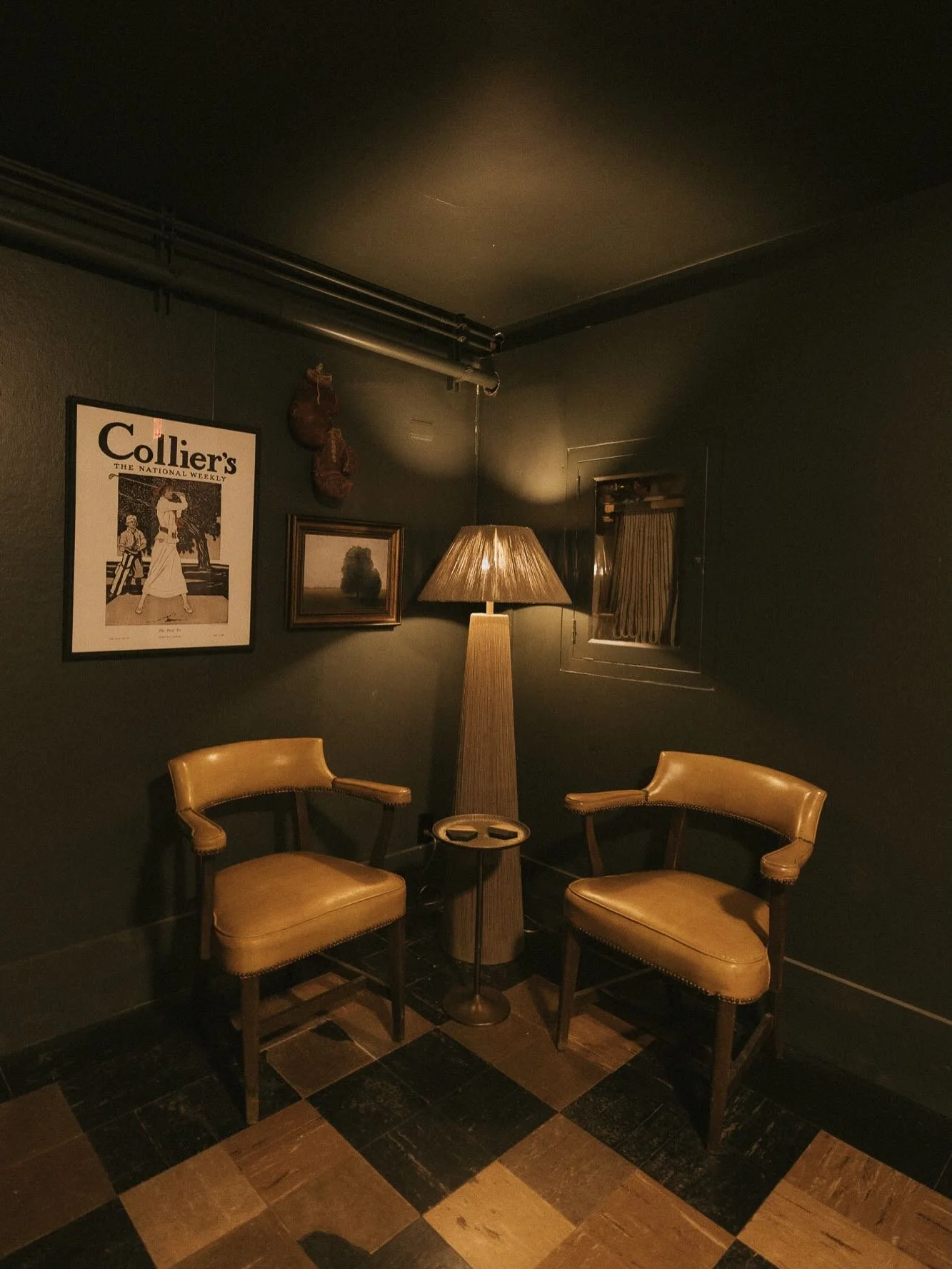 The quiet corners in the groom&rsquo;s suite are anything but cookie cutter.

Nothing loud. Nothing overdone. Just pieces we found locally, thrifted one at a time, each adding its own character. It&rsquo;s a place to sit, to think, to laugh a little,