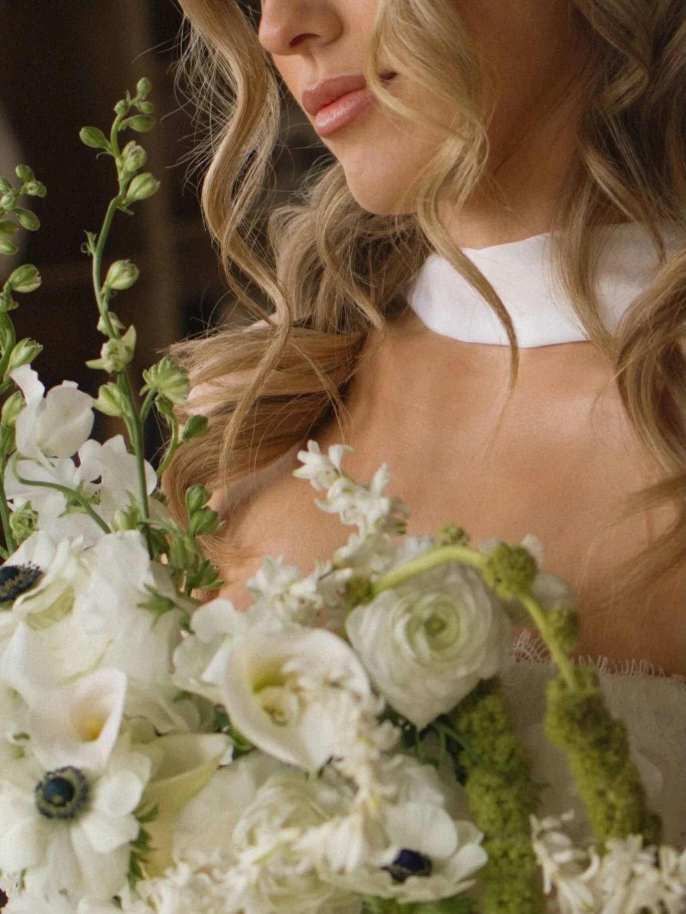 Florals that feel more like art than arrangements.
Every stem, texture, and movement by Grown By Love￼ was thoughtfully chosen to bring this vision to life.

styled by: @zoewoodphotog + @nicoleandcophoto venue: @chapter_ii_events 
florals: @grownbylo