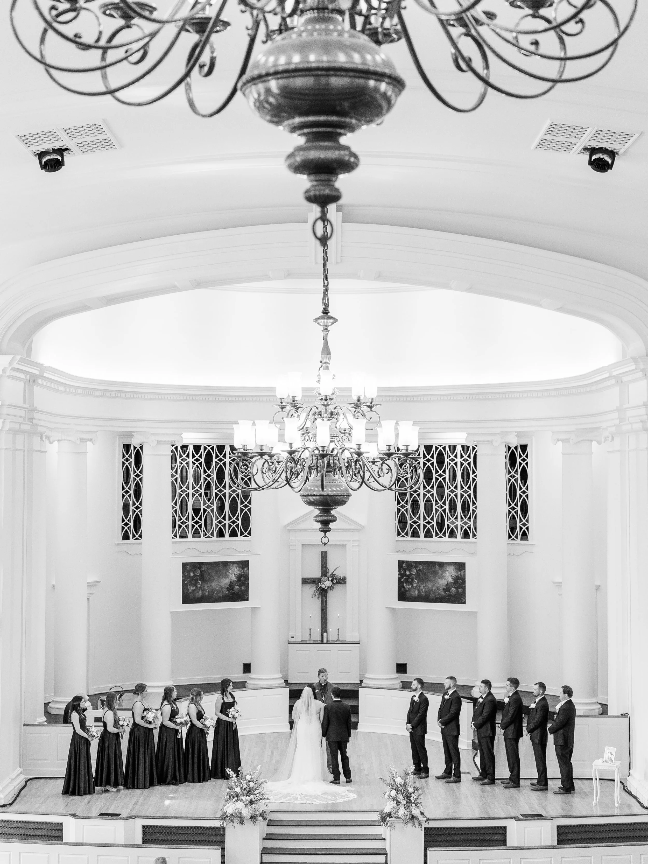 Some spaces were simply meant for moments like this! The Chapel makes every ceremony feel timeless. 

Photo: @illinoisweddingphotographer