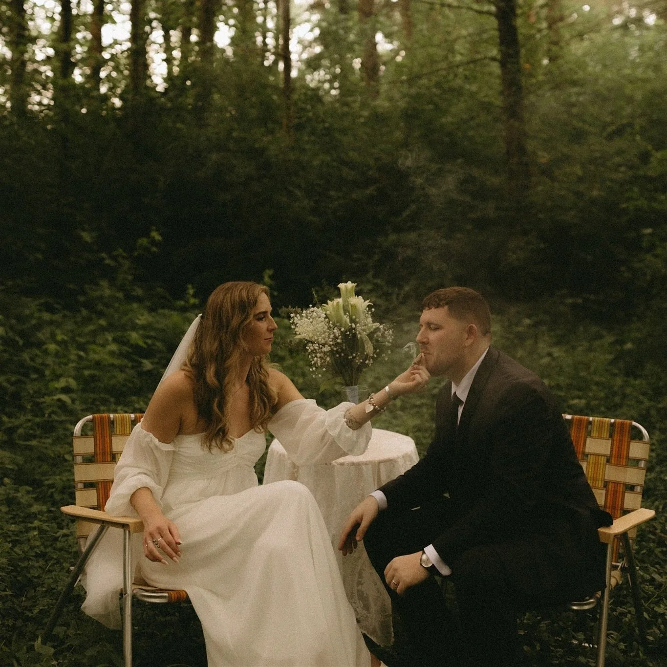 Yes, your elopement day can look like THIS 😍🍃 

The rain couldn&rsquo;t stop Bailey + Cameron from having the most beautiful celebration. Hidden within the trees for private vows, a short + sweet ceremony, a glorious joint and delicious cake. All o